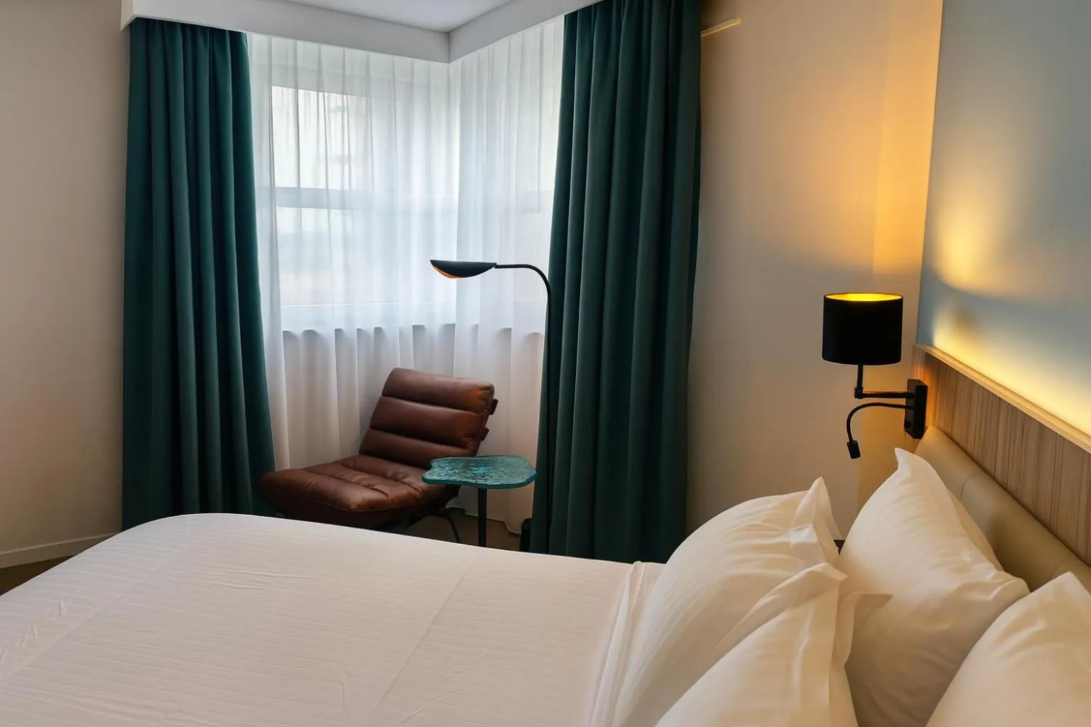 Bed in Campanile Reims Centre - Cathedrale