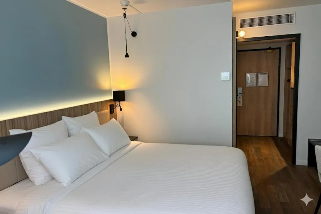 Bed in Campanile Reims Centre - Cathedrale