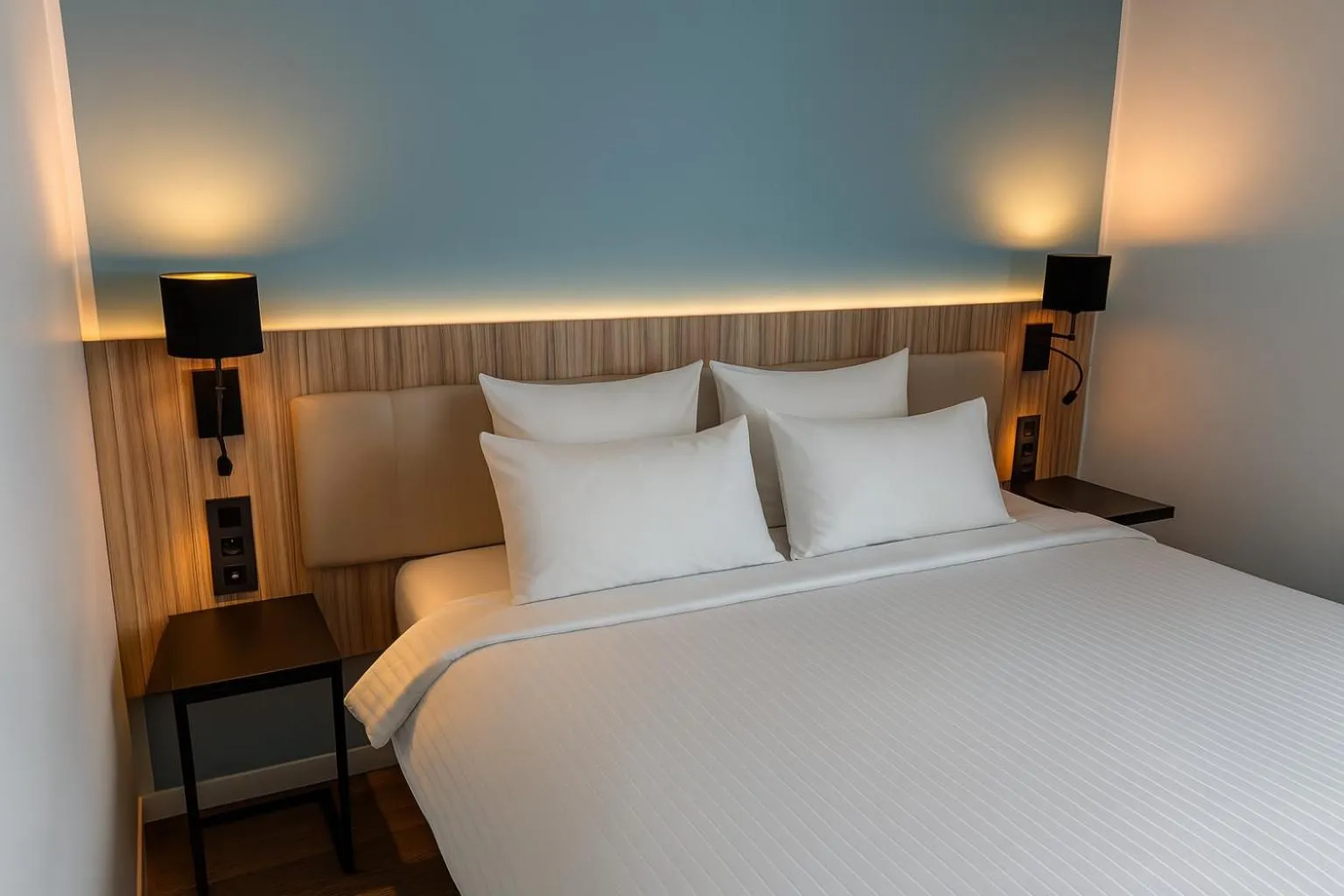 Bed in Campanile Reims Centre - Cathedrale