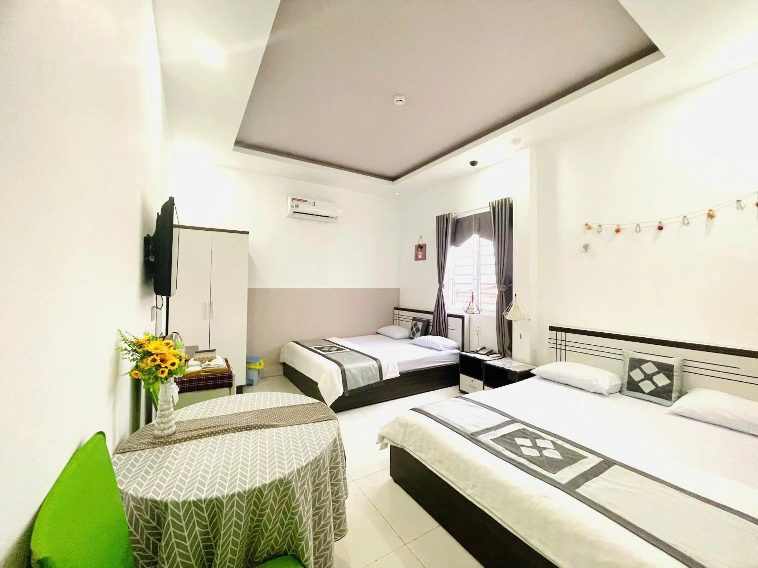 Sao Khue Riverside Hotel & Coffee