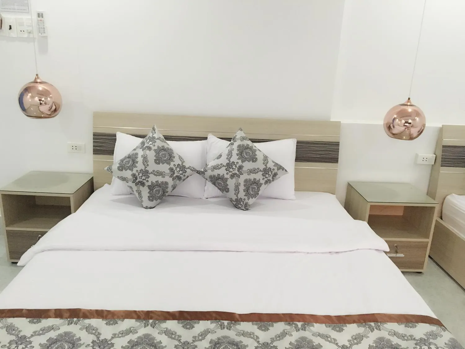 Sao Khue Riverside Hotel & Coffee