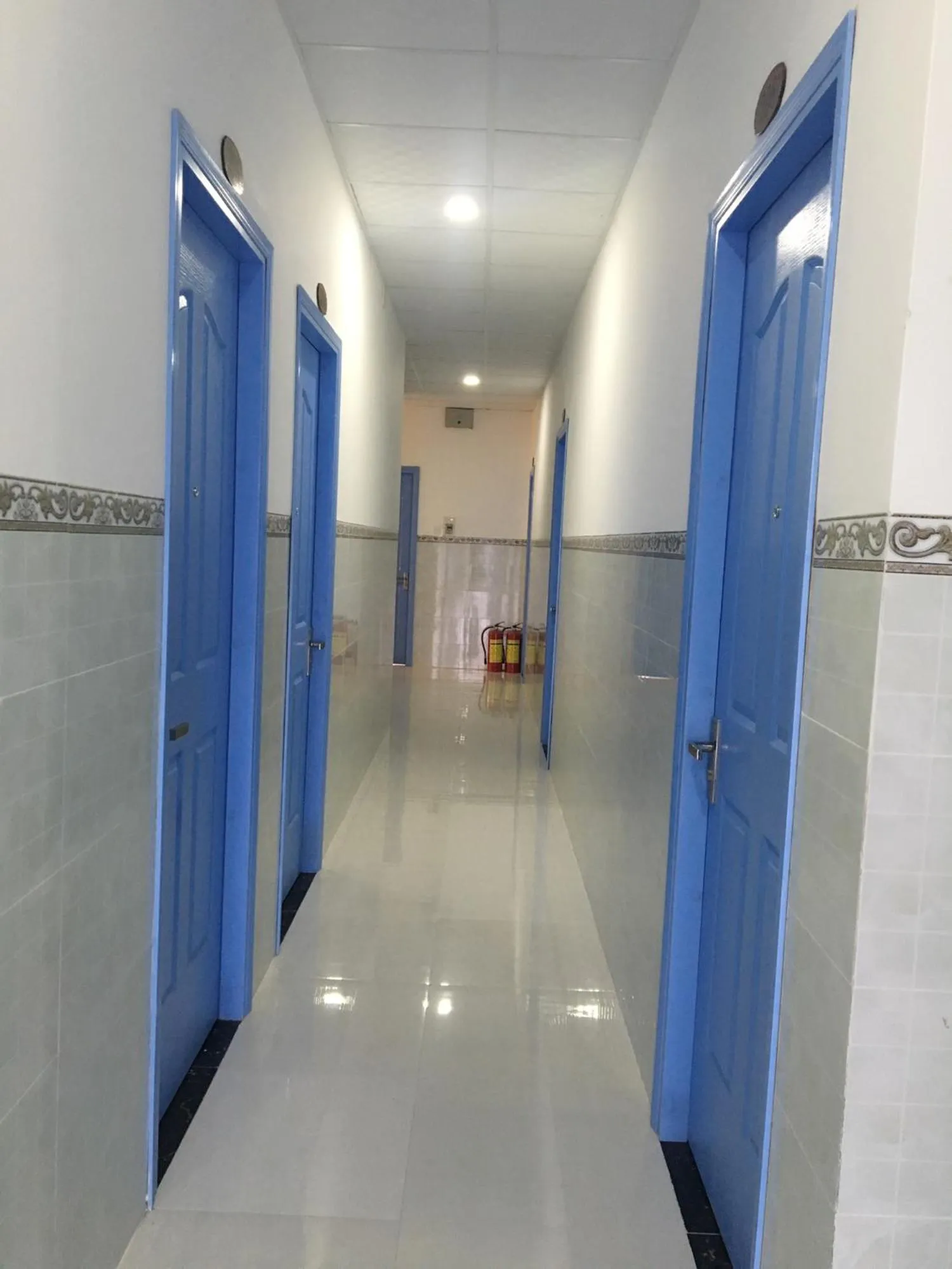 Sao Khue Riverside Hotel & Coffee