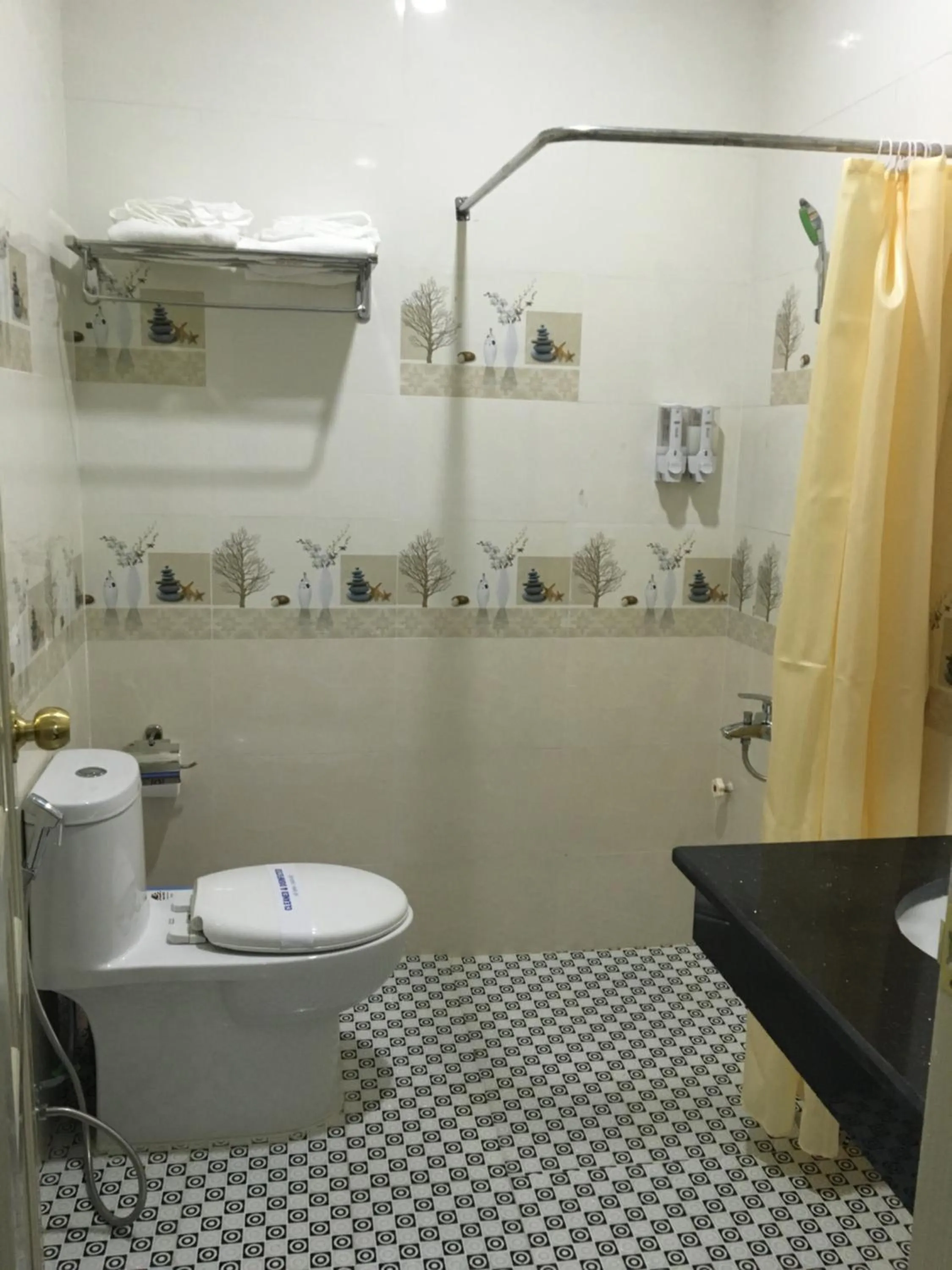 Sao Khue Riverside Hotel & Coffee