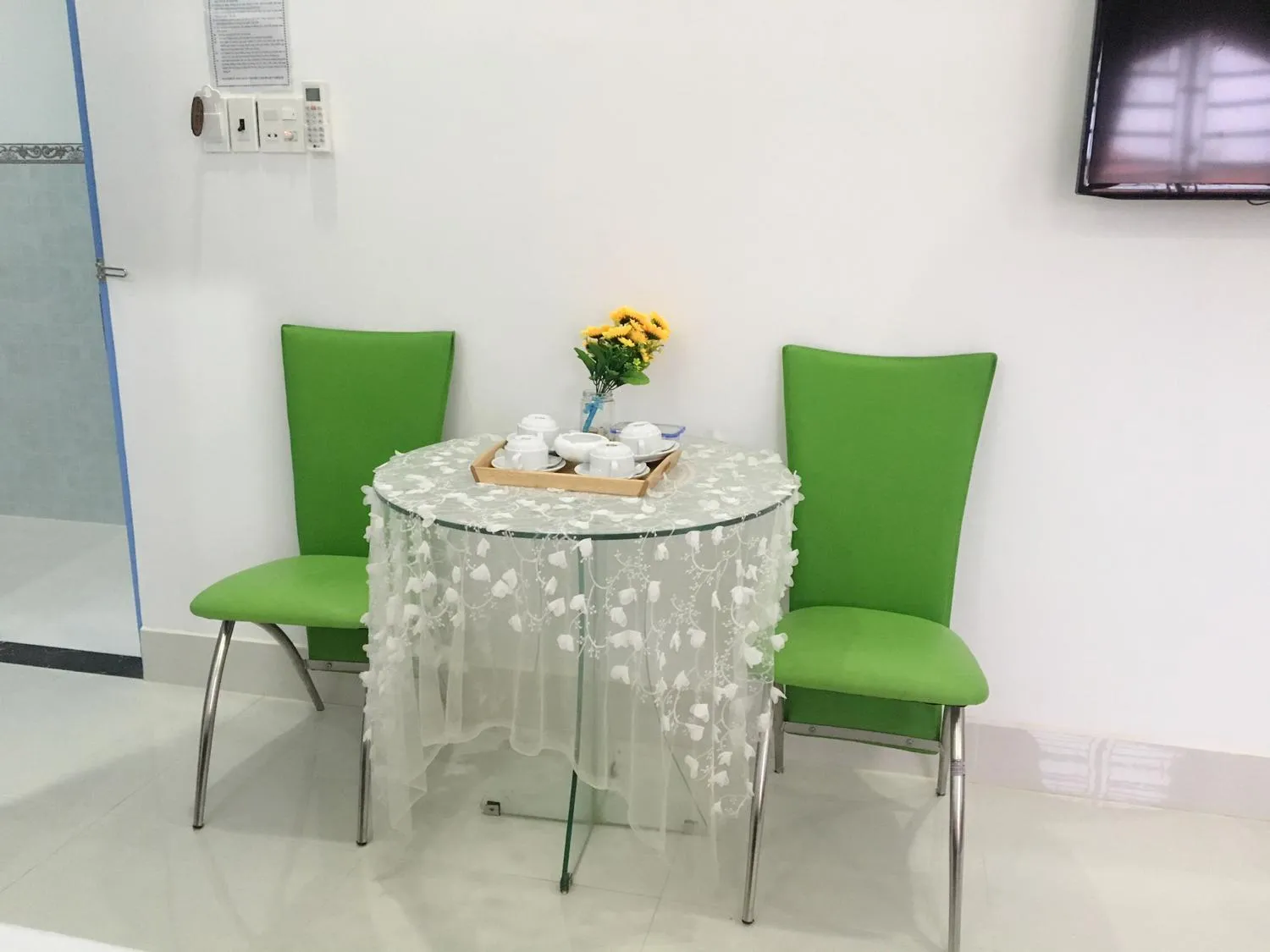 Sao Khue Riverside Hotel & Coffee