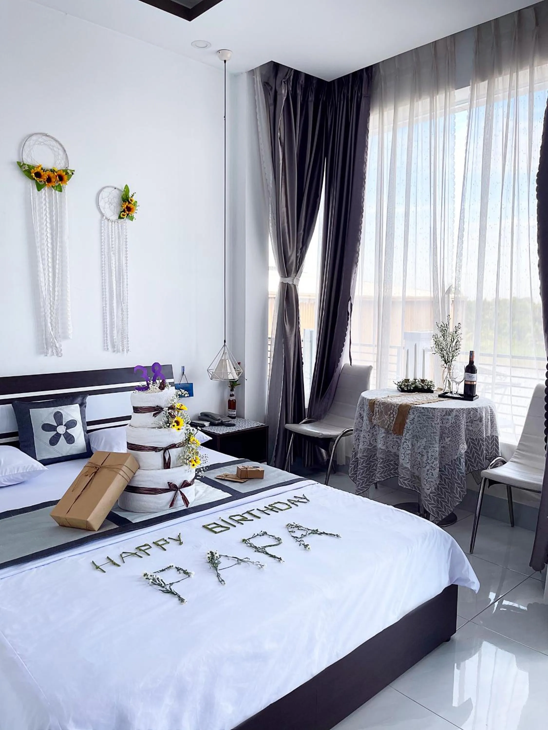 Sao Khue Riverside Hotel & Coffee