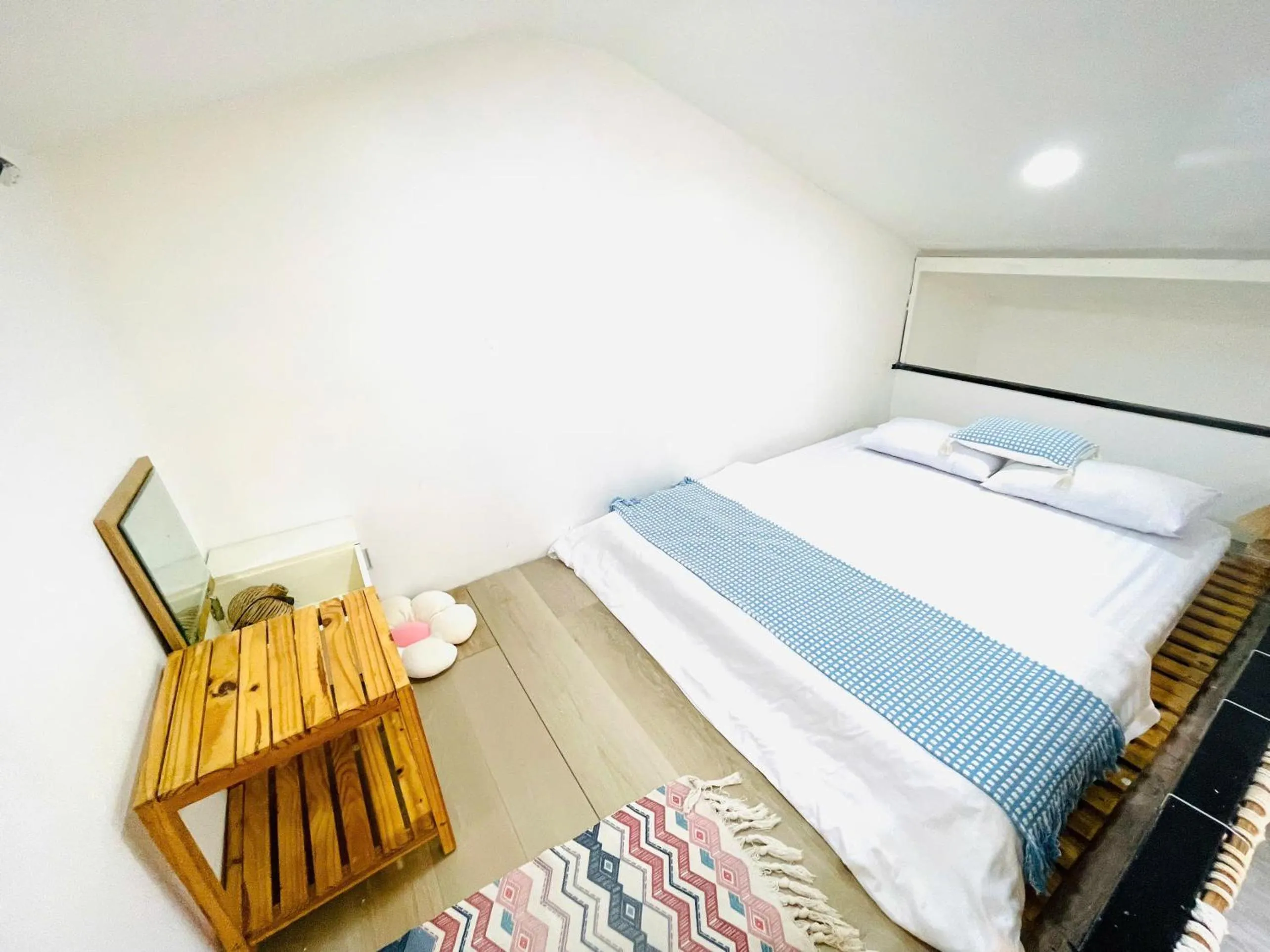 Sao Khue Riverside Hotel & Coffee