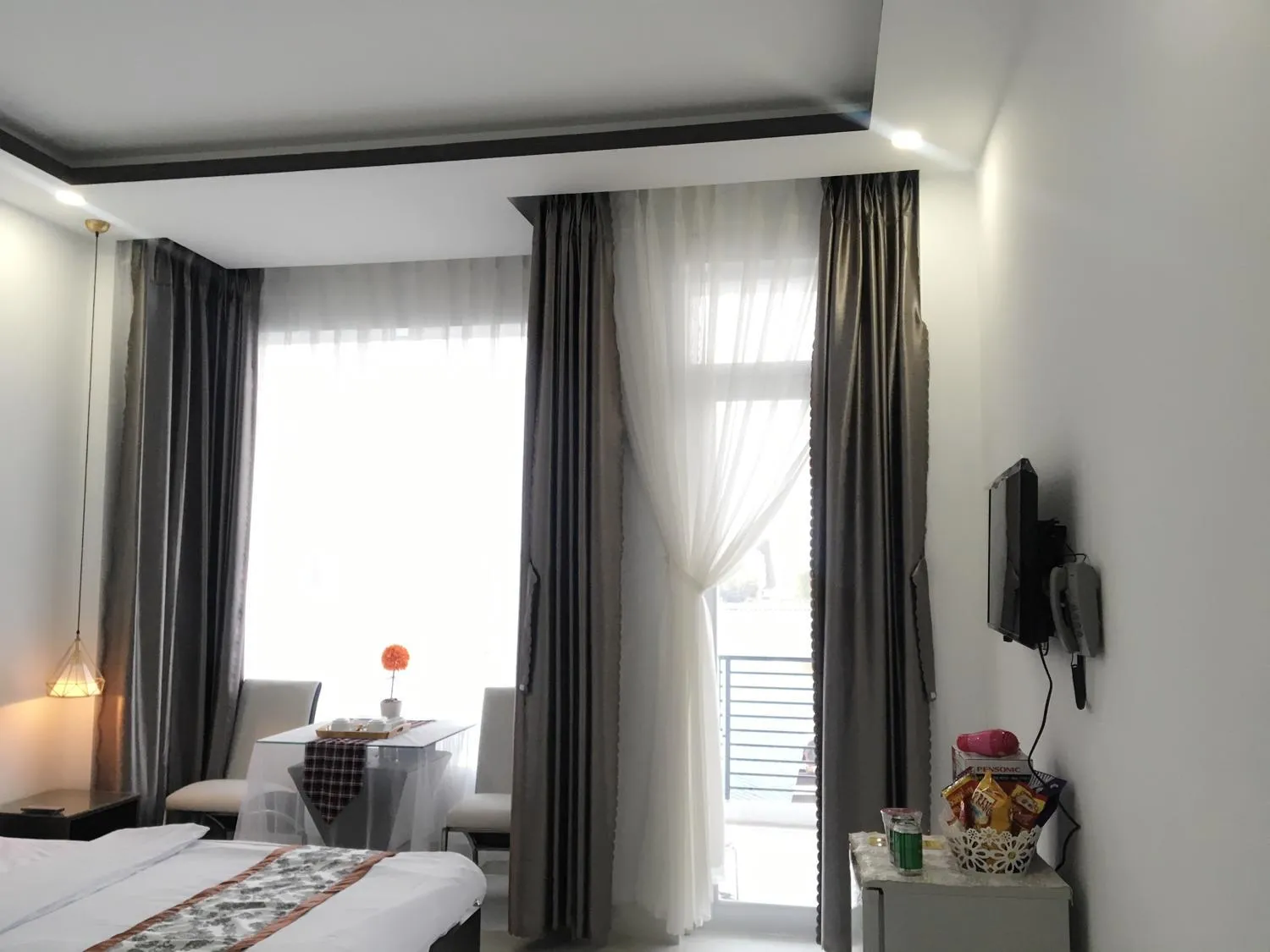 Sao Khue Riverside Hotel & Coffee