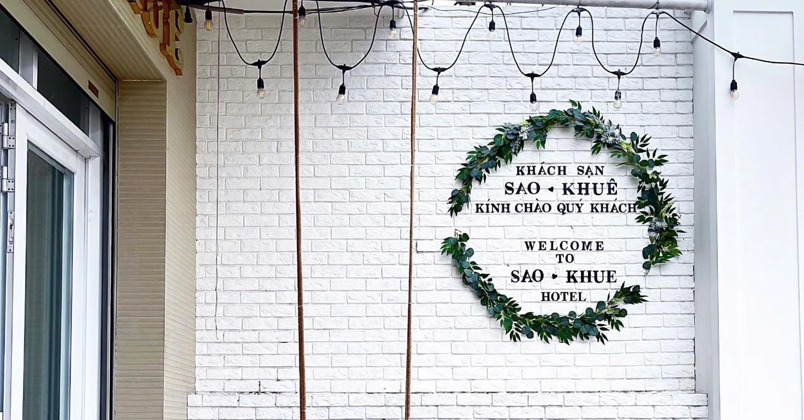 Sao Khue Riverside Hotel & Coffee