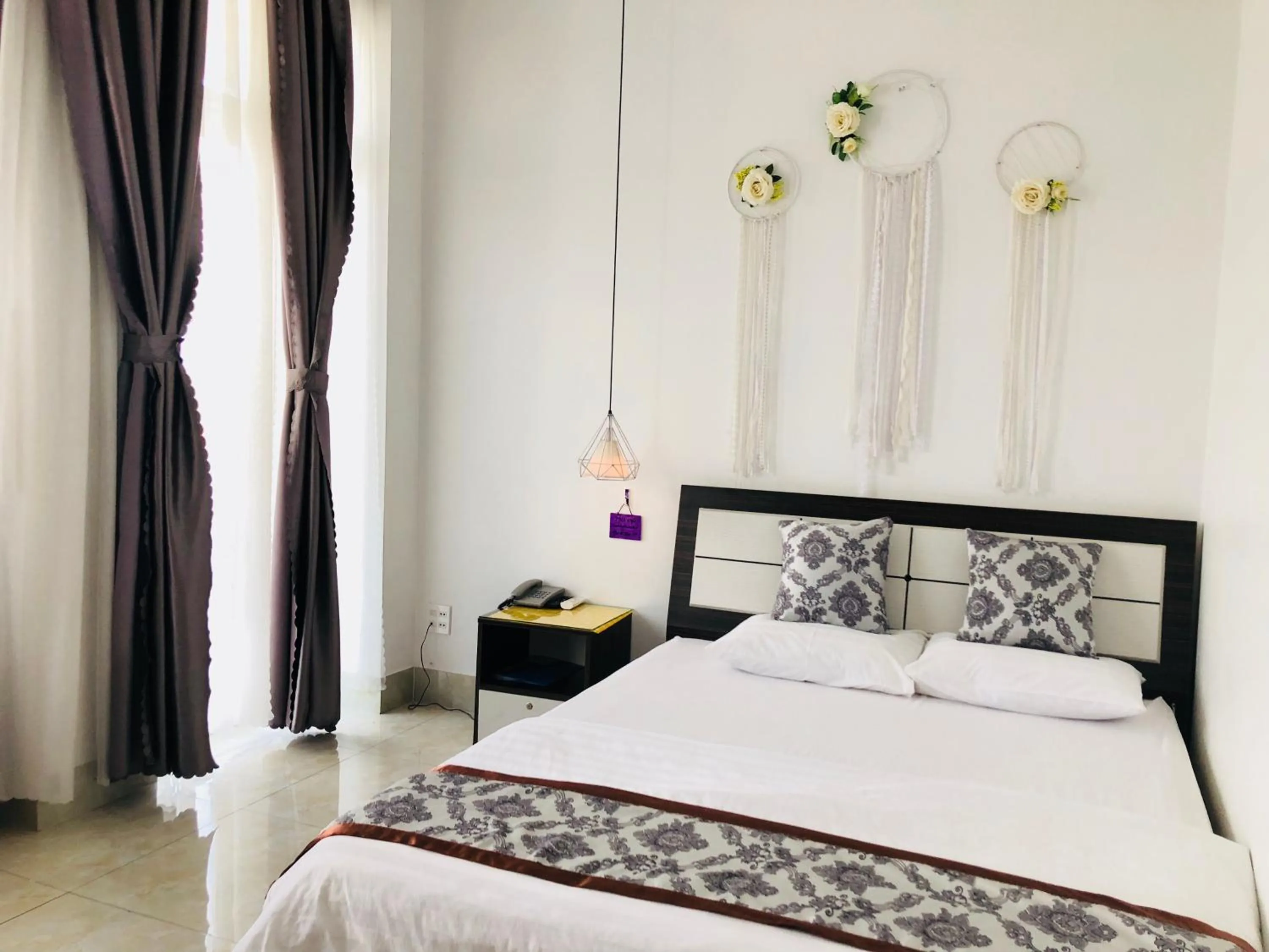 Sao Khue Riverside Hotel & Coffee