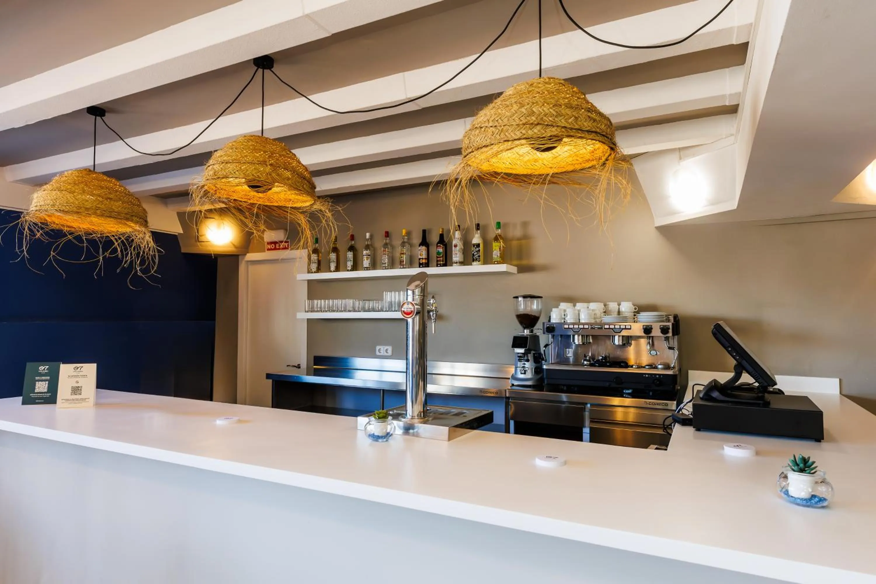 Dining area in O7 Colombo