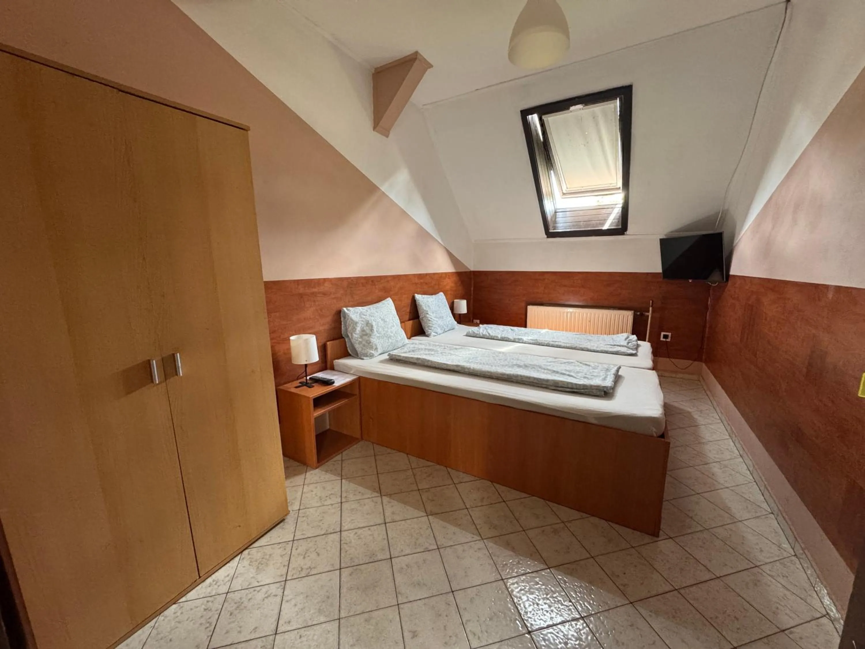 Photo of the whole room, Bed in Palota Hostel