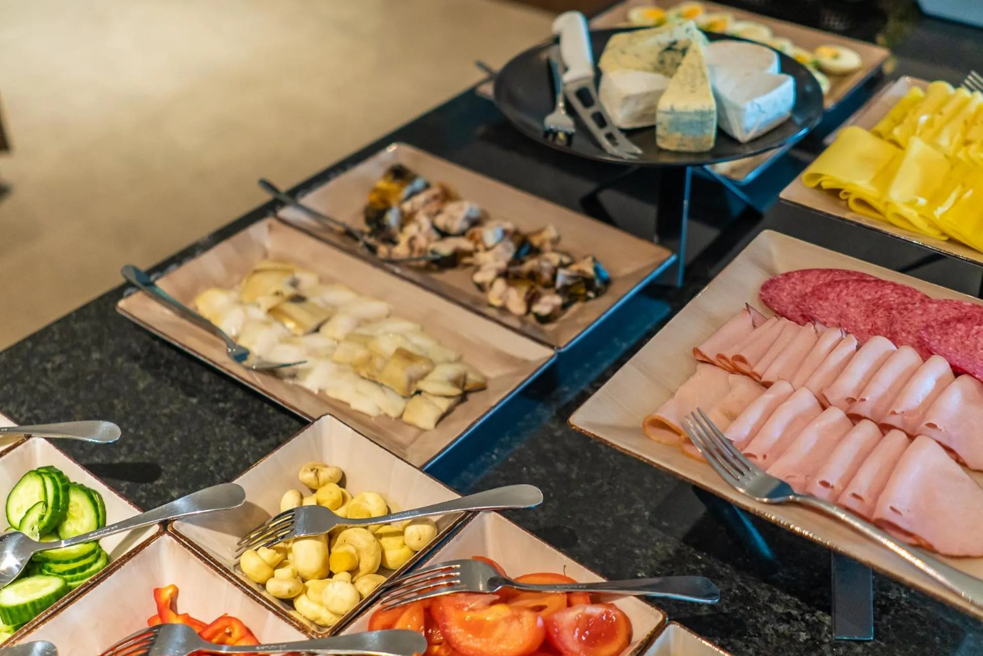 Buffet breakfast in Focus Hotel Poznań