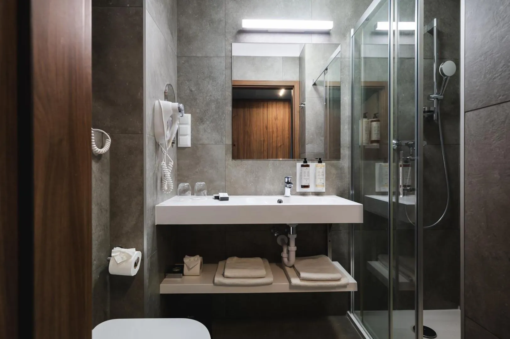 Shower in Focus Hotel Poznań