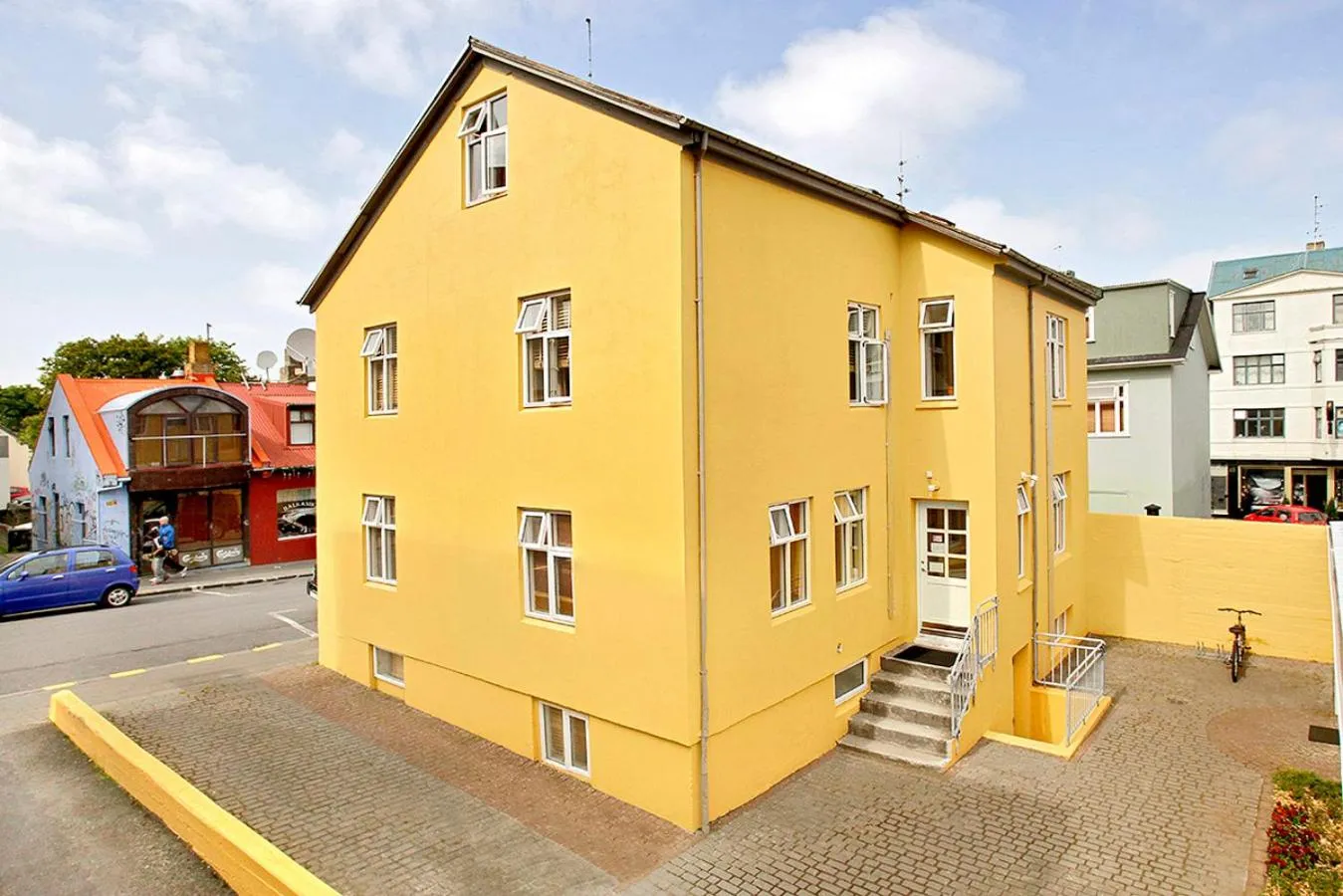 Patio in Alfred's Apartments