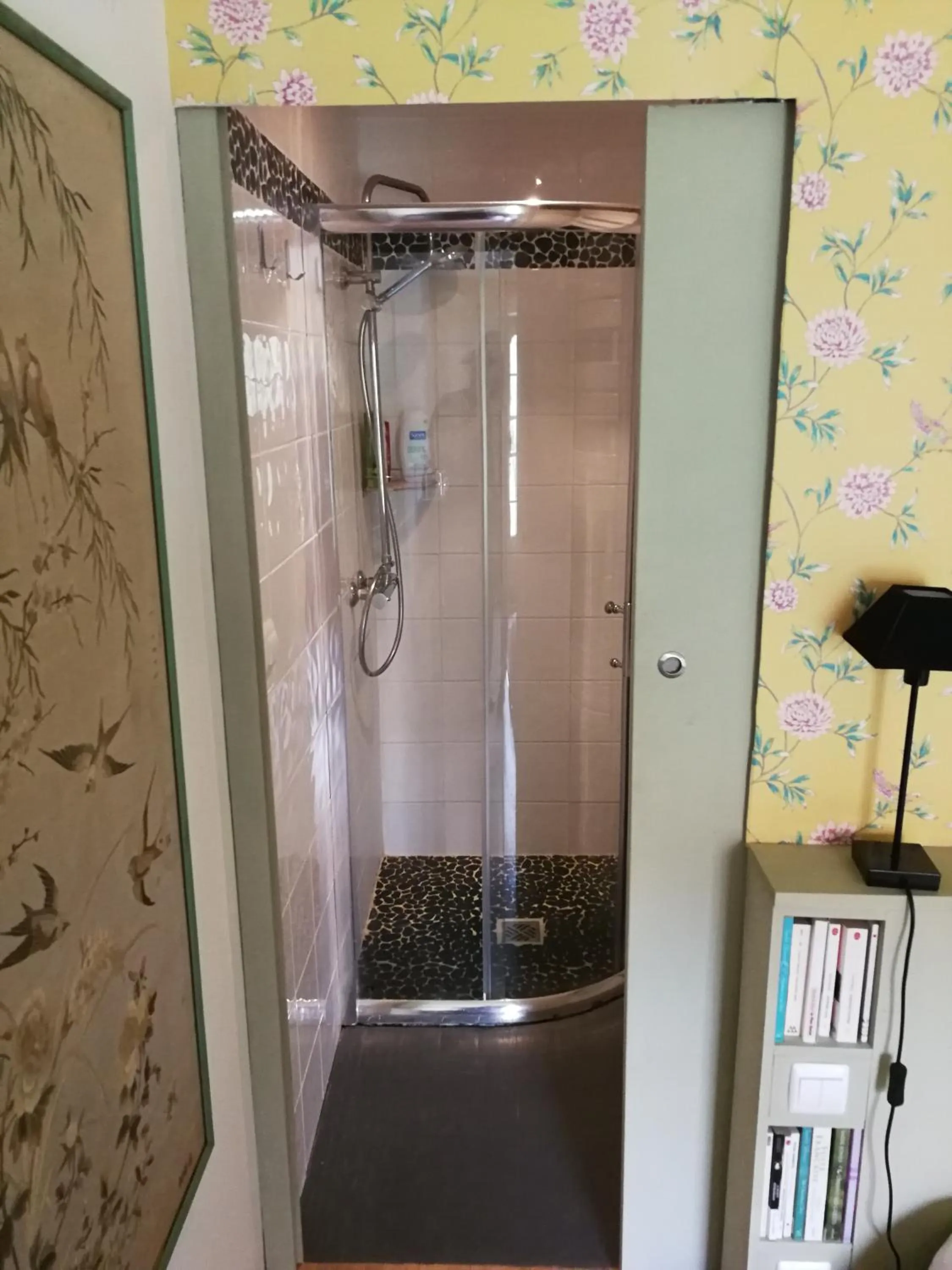 Shower in La Forge