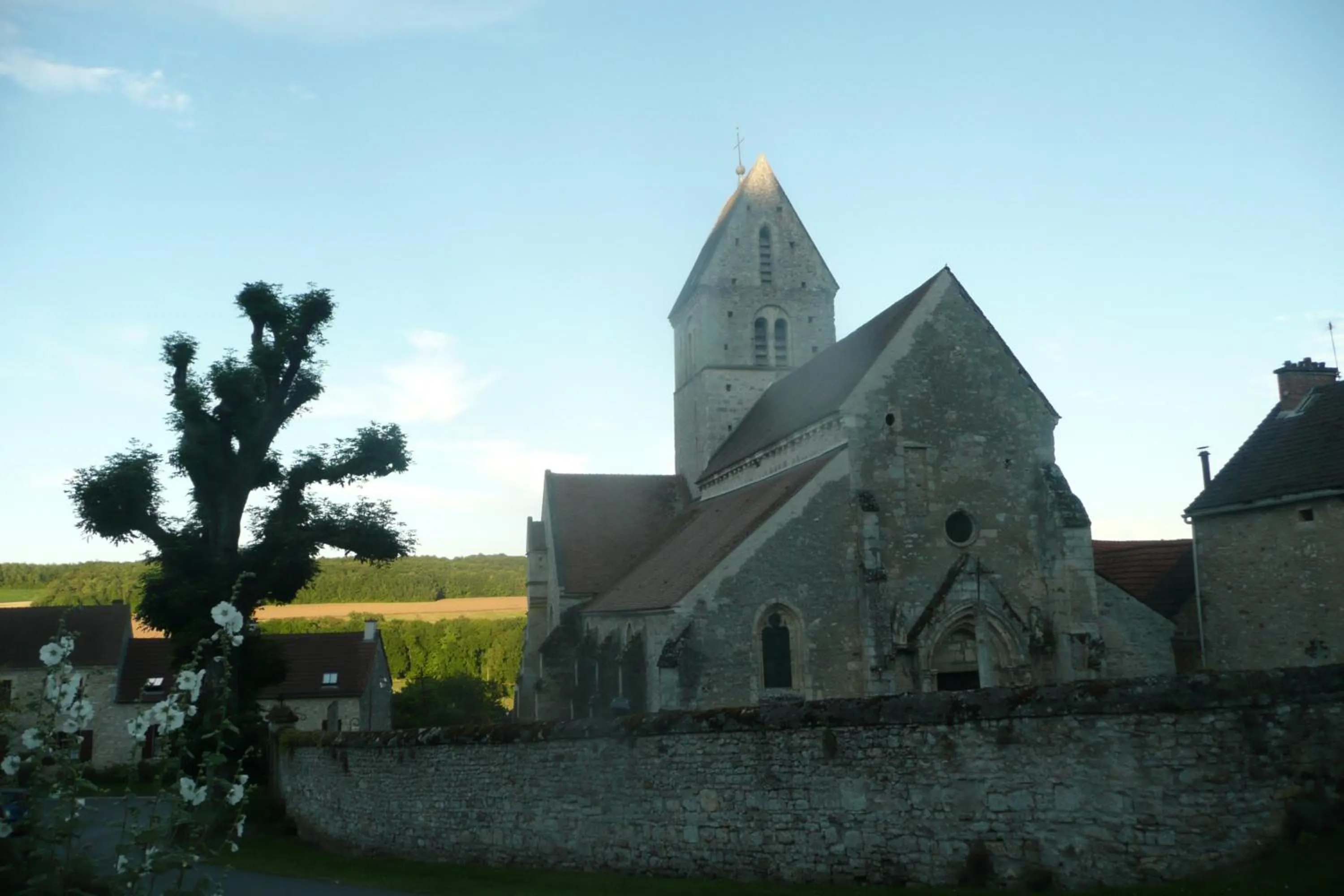 Nearby landmark in La Forge