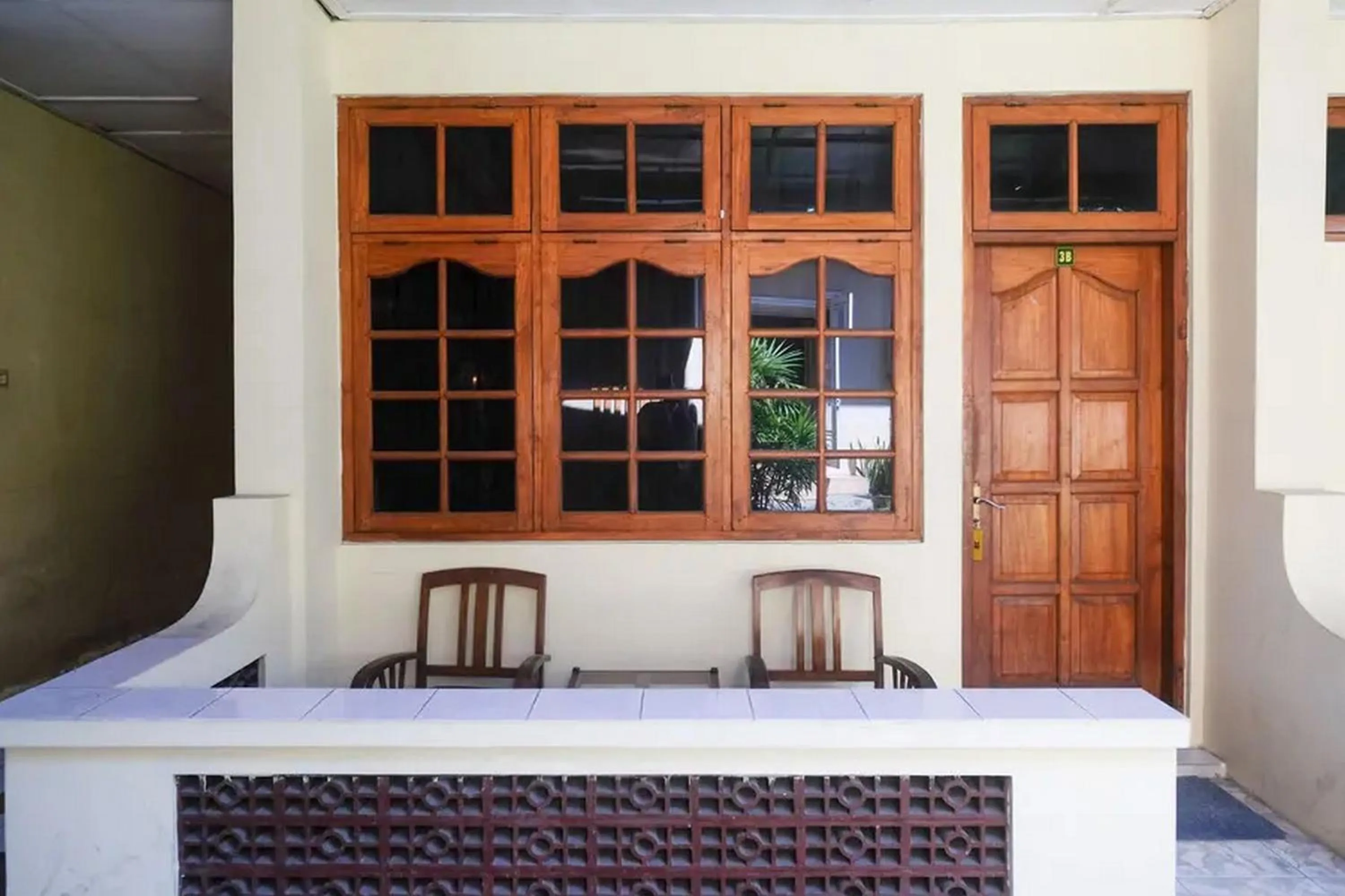 Balcony/Terrace in RedDoorz Plus @ Laweyan