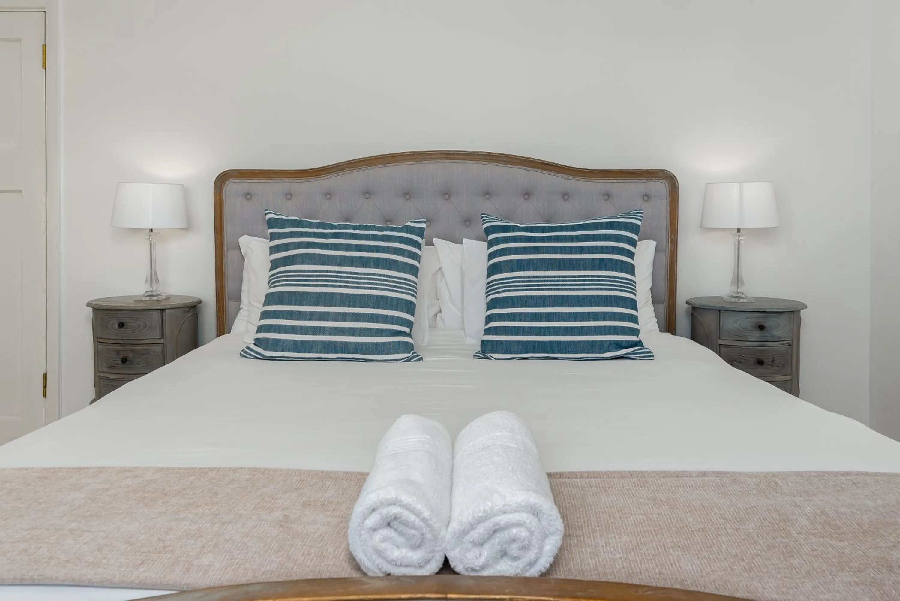 Bed in Clifton Steps 6