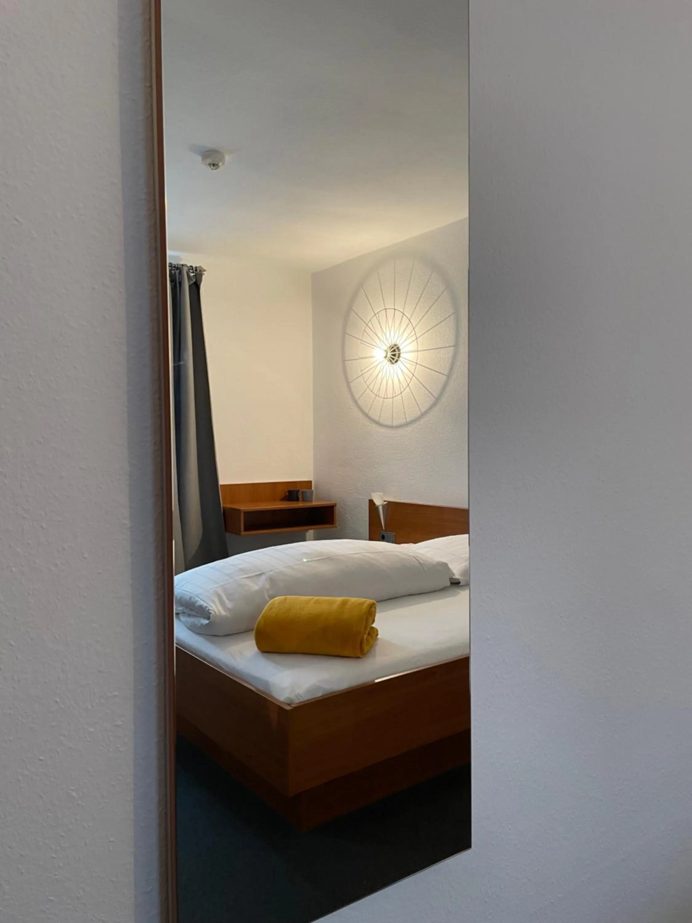 Property building, Bed in Hotel Jägerhof