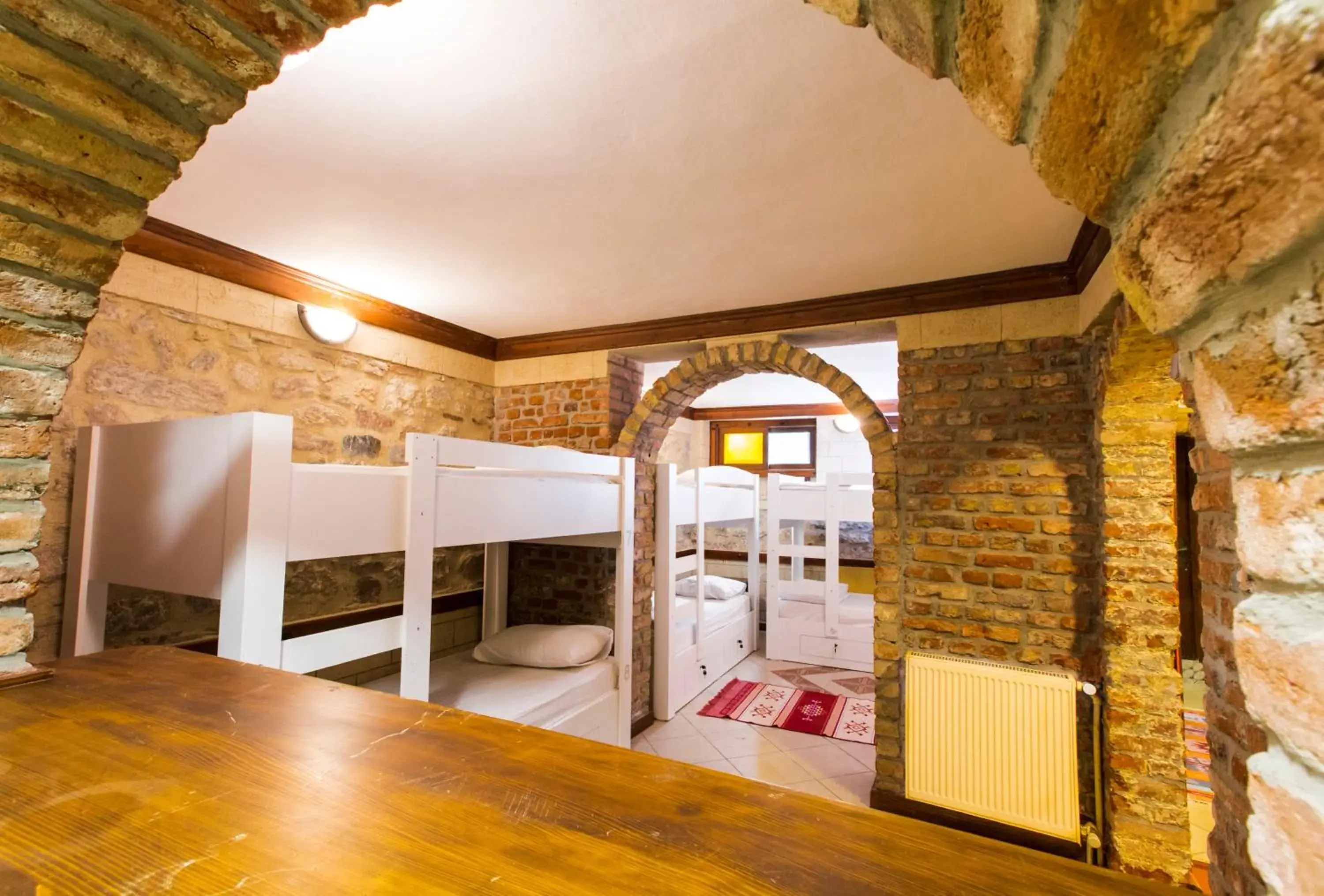 Bed in 8-Bed Mixed Dormitory Room in Cheers Vintage Hostel Bed in 8-Bed Mixed Dormitory Room in Cheers Vintage Hostel
