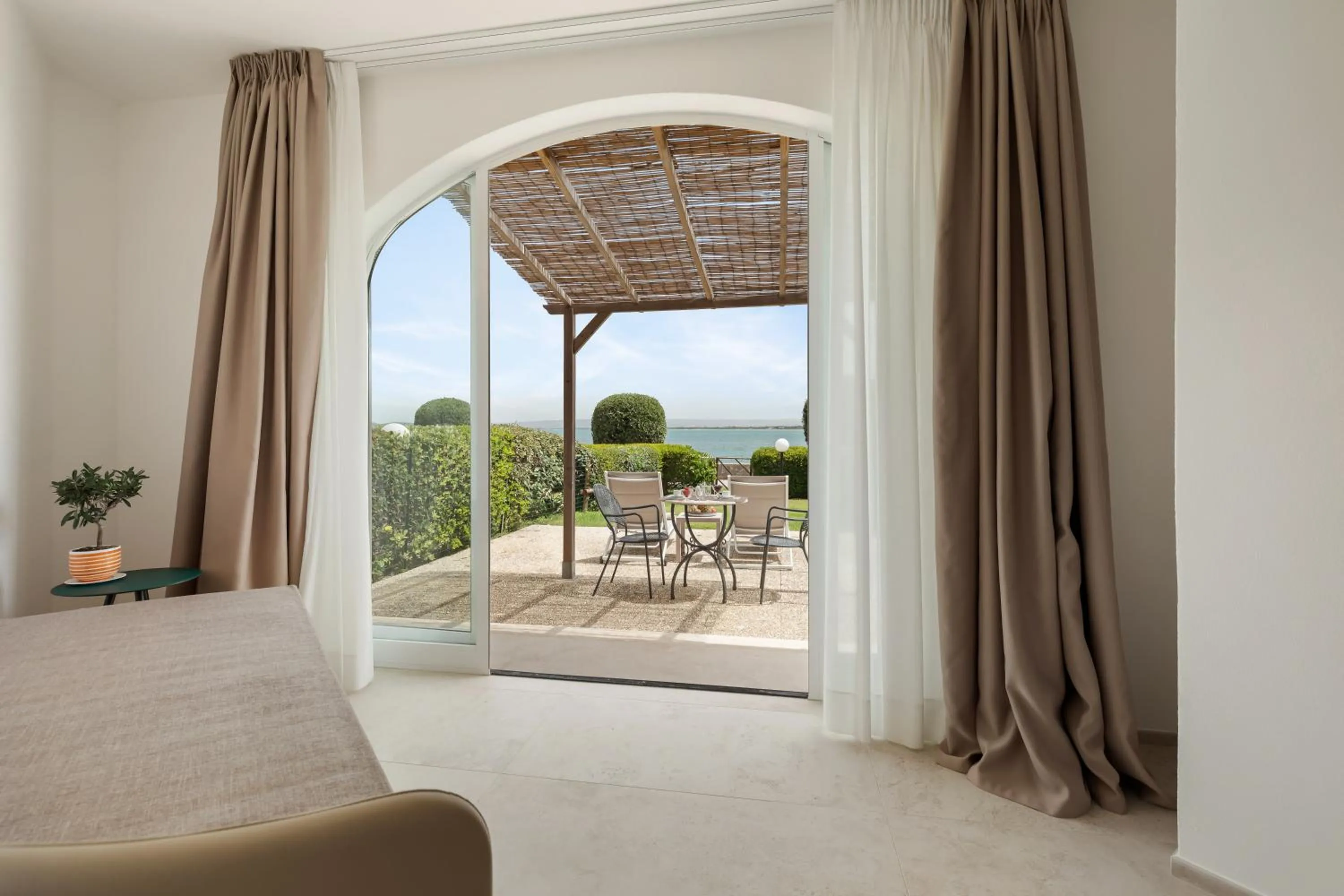 Bedroom in Hotel Villa Domizia