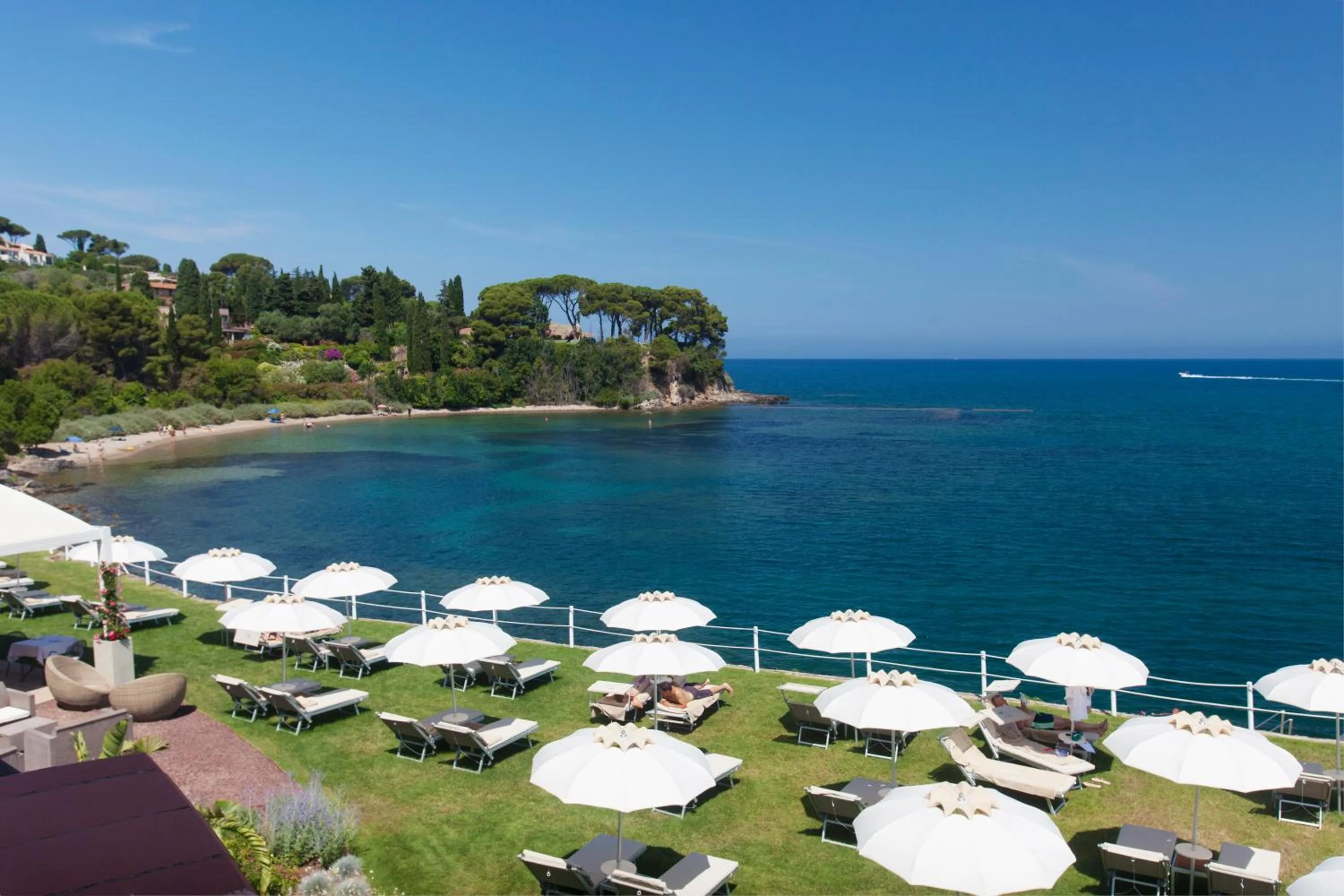 Beach in Hotel Villa Domizia