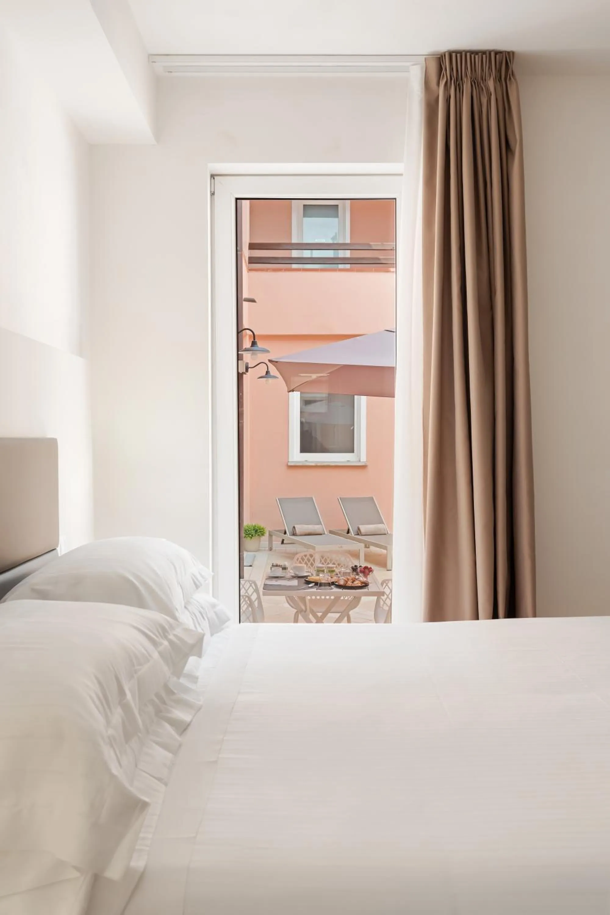 Bedroom in Hotel Villa Domizia