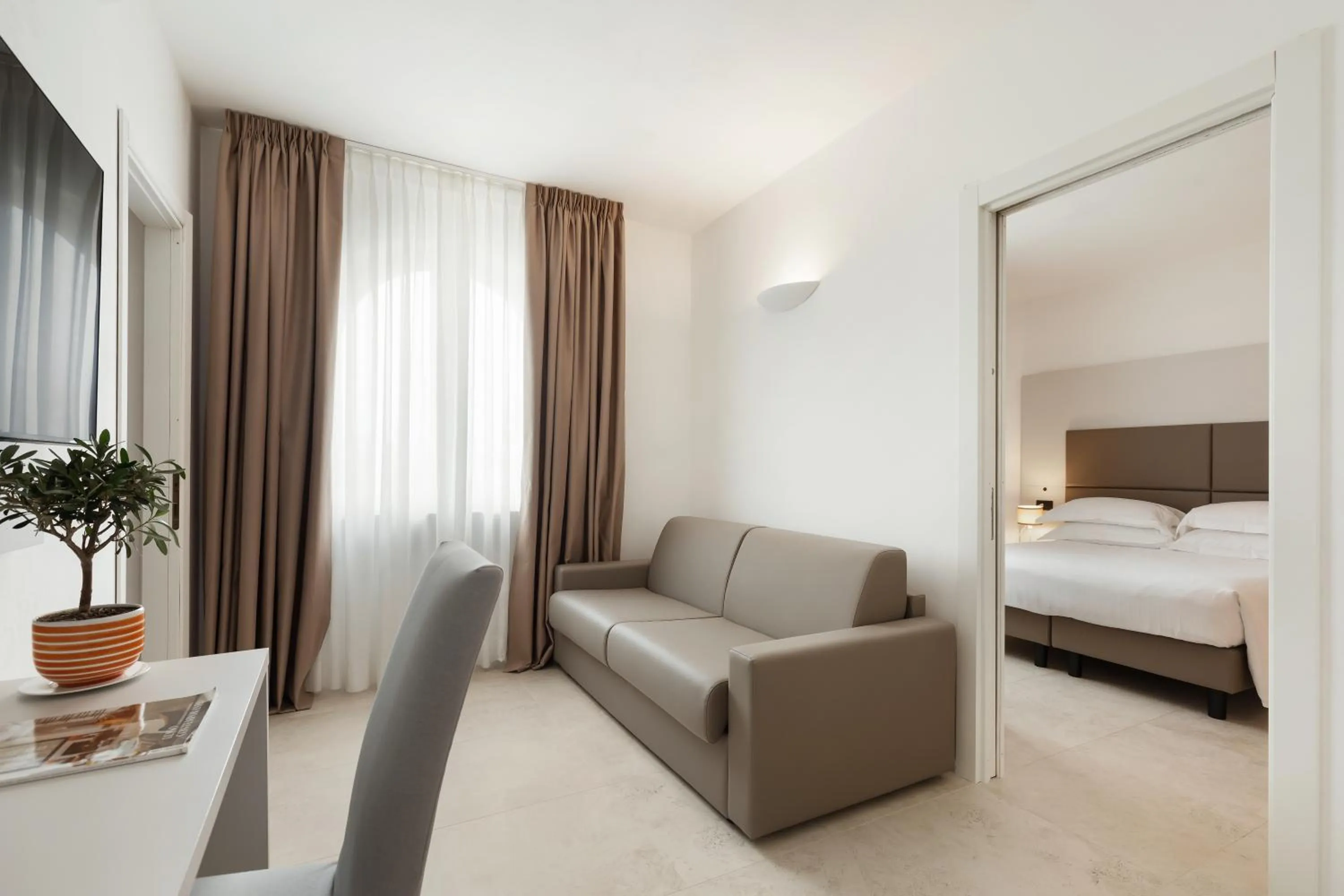 Bedroom in Hotel Villa Domizia