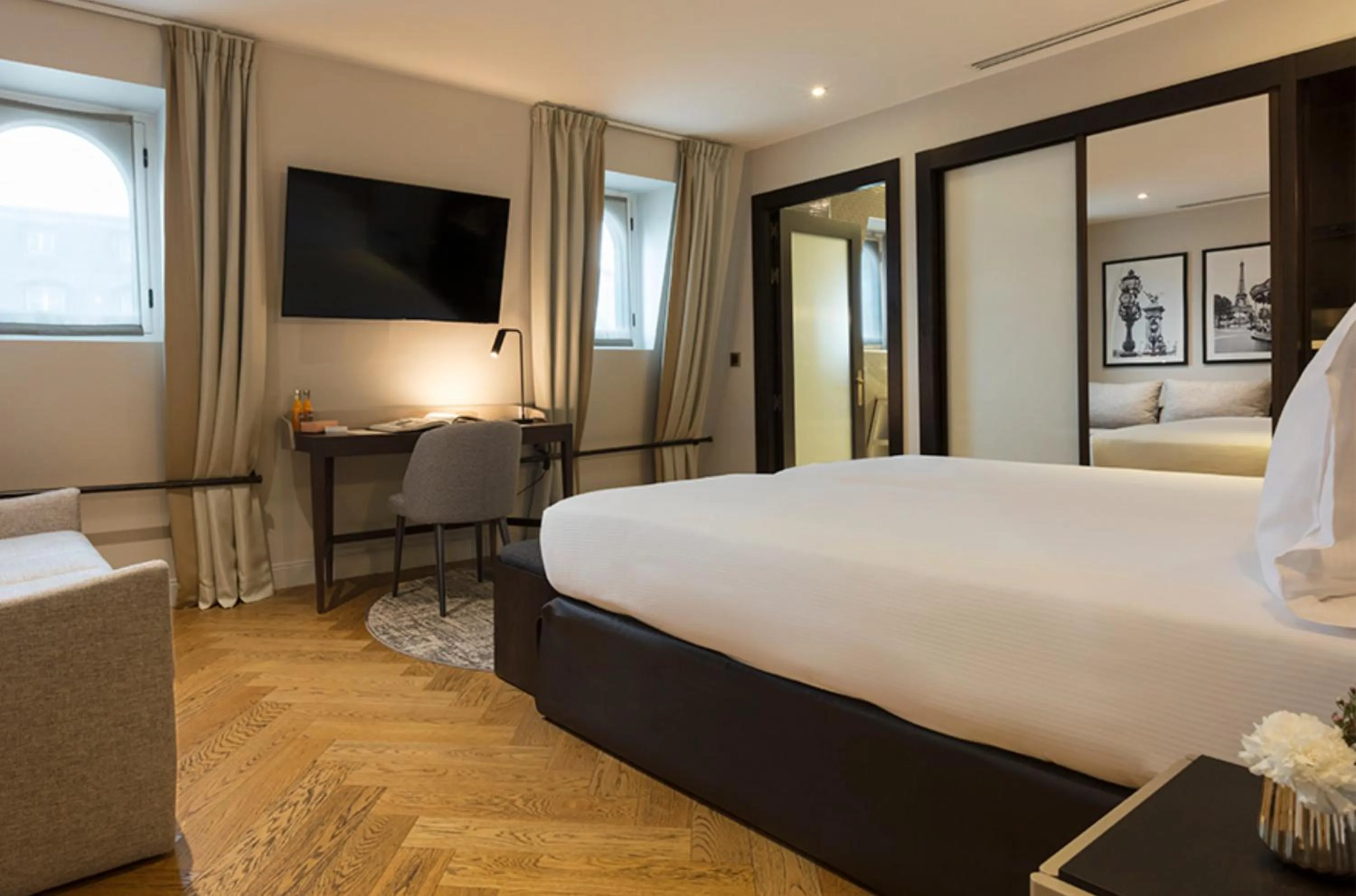 Bedroom, Bed in La Clef Tour Eiffel Paris by The Crest Collection