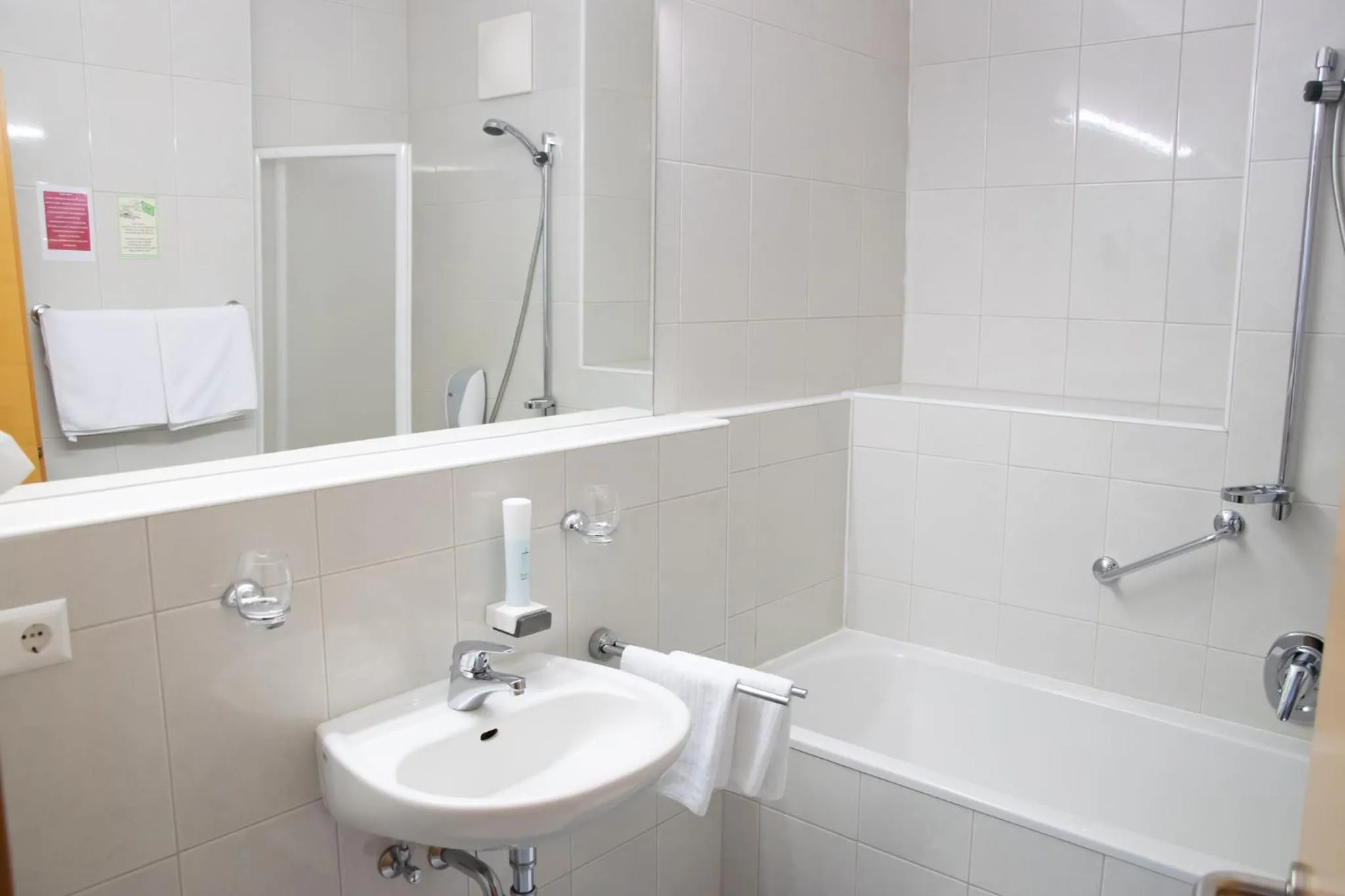 Bathroom in Hotel Burgstallerhof