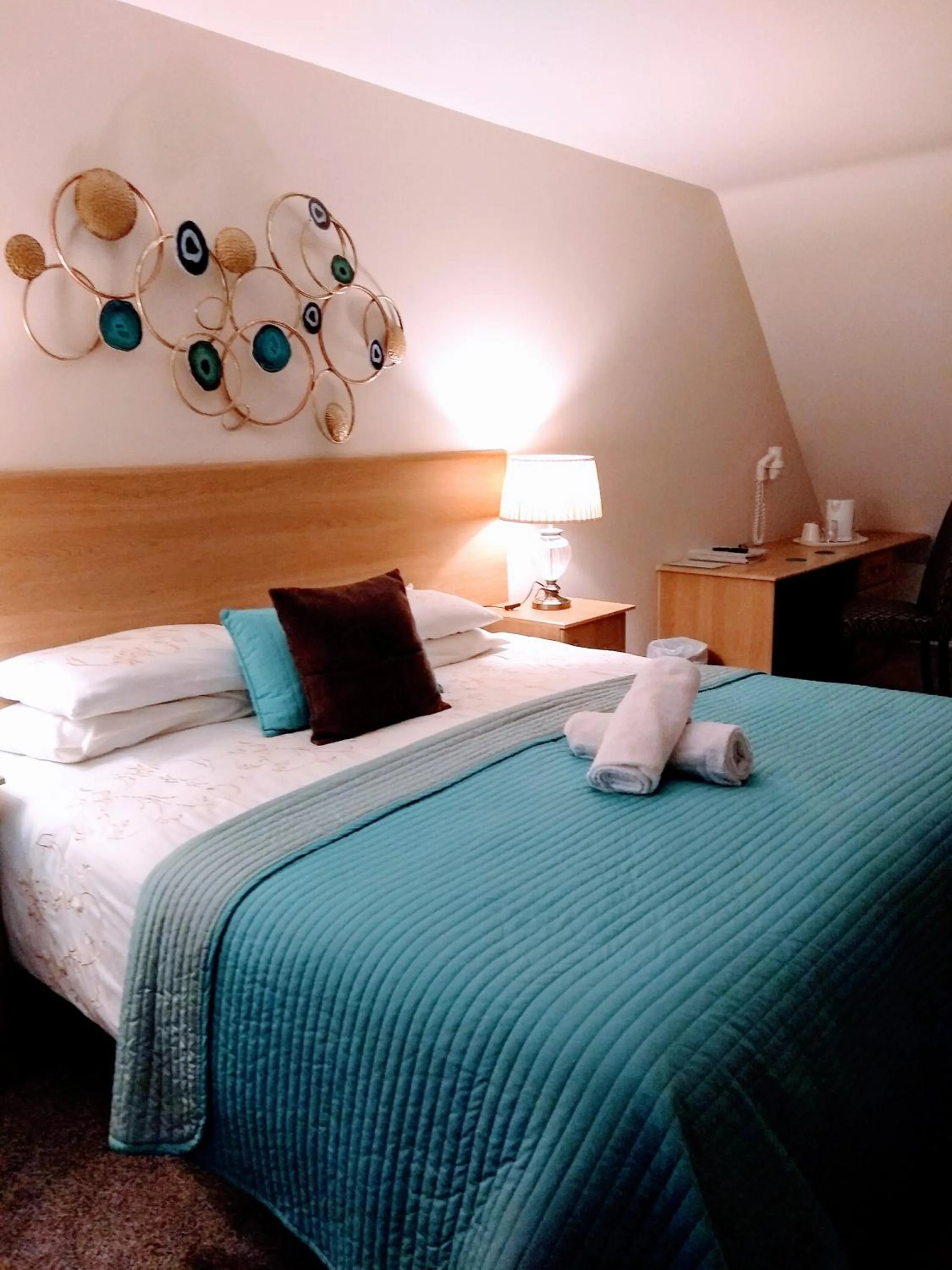 Bed in Tollyrose Country House