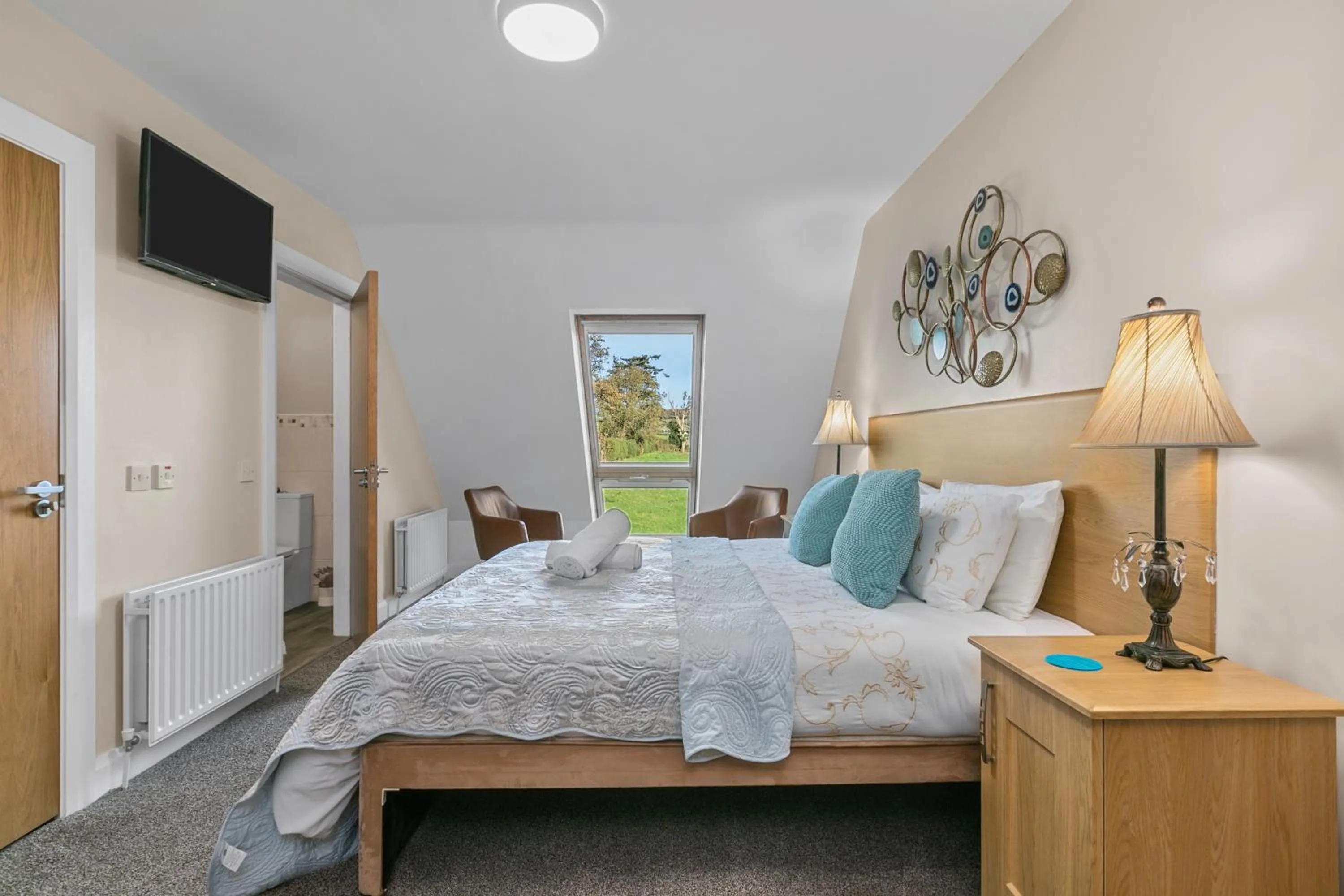 Bed in Tollyrose Country House