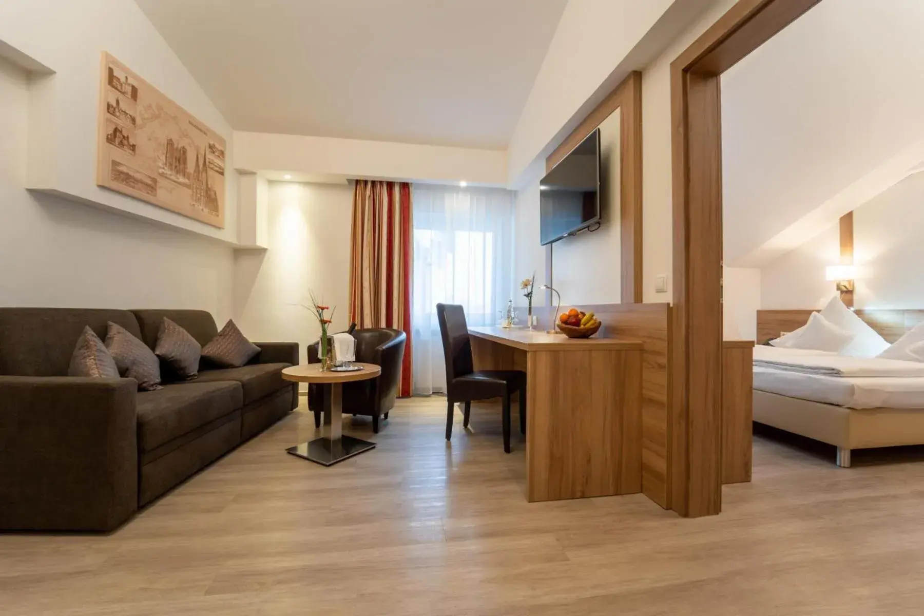 Deluxe Double Room - single occupancy in Hotel St Georg - Regensburg Deluxe Double Room - single occupancy in Hotel St Georg - Regensburg