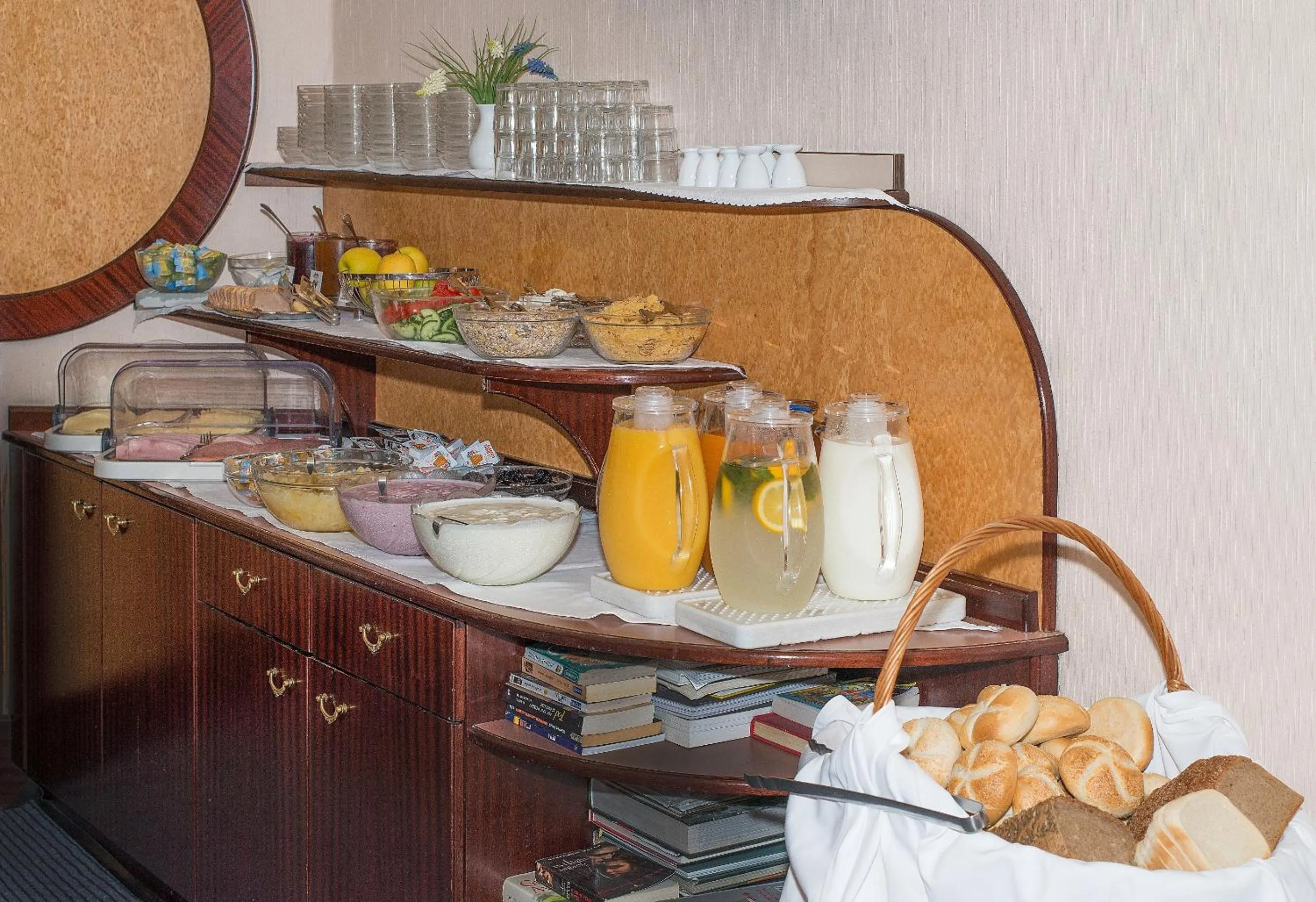 Restaurant/places to eat in Pension Neuer Markt