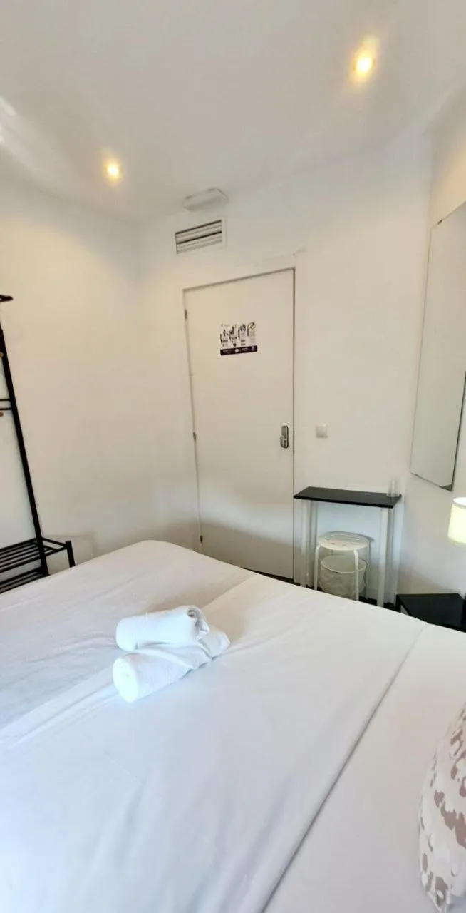 Bed in AYZ Ulises - Auto check-in property