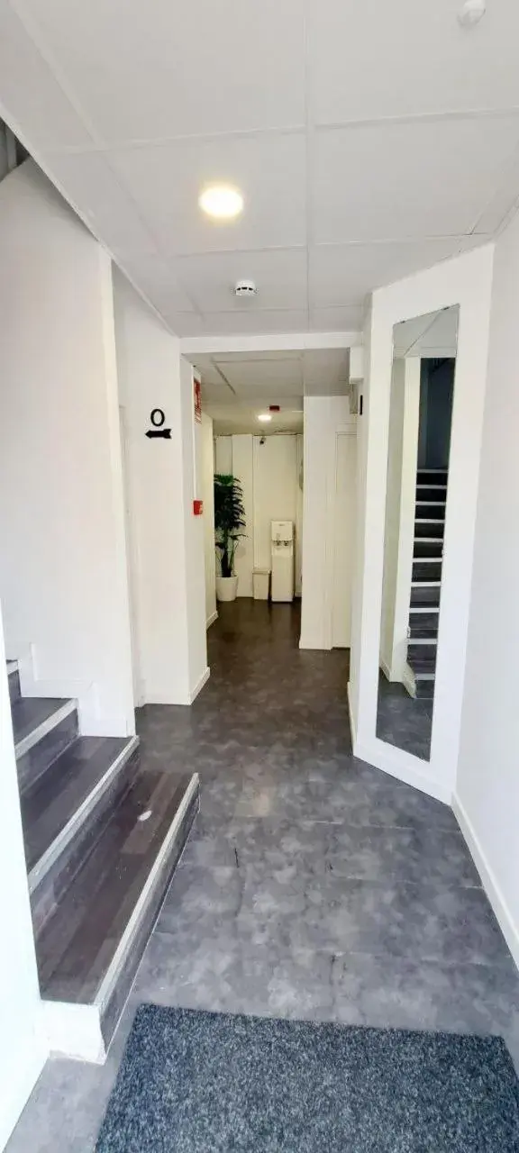 Standard Double Room with Shared Bathroom in AYZ Ulises - Auto check-in property Standard Double Room with Shared Bathroom in AYZ Ulises - Auto check-in property