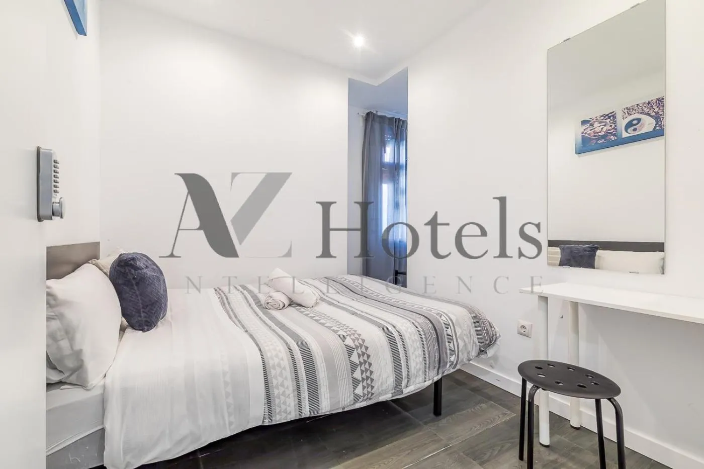 Photo of the whole room, Bed in AYZ Ulises - Auto check-in property