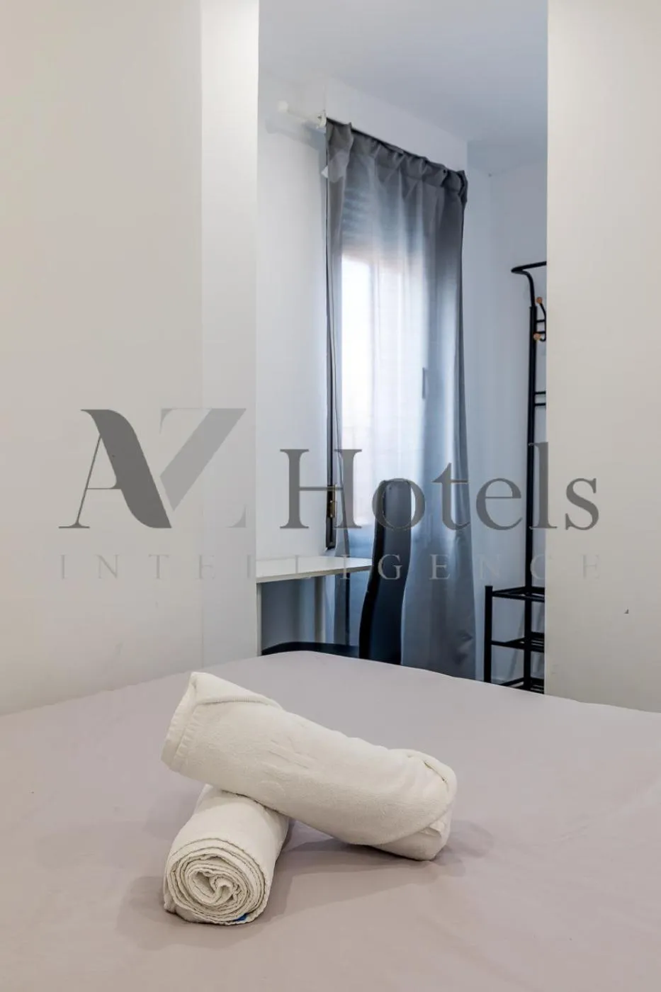 Decorative detail, Bed in AYZ Ulises - Auto check-in property