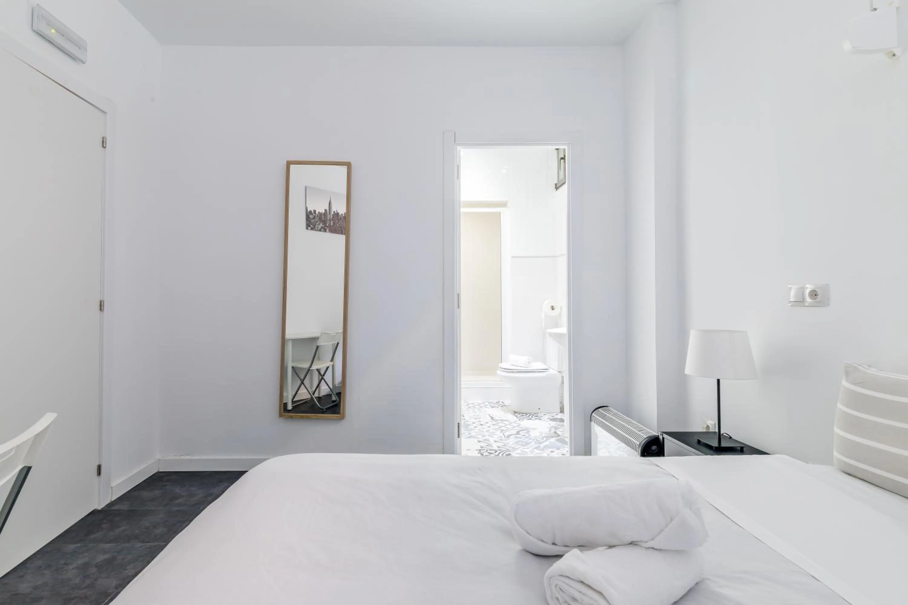 Bed in AYZ Ulises - Auto check-in property