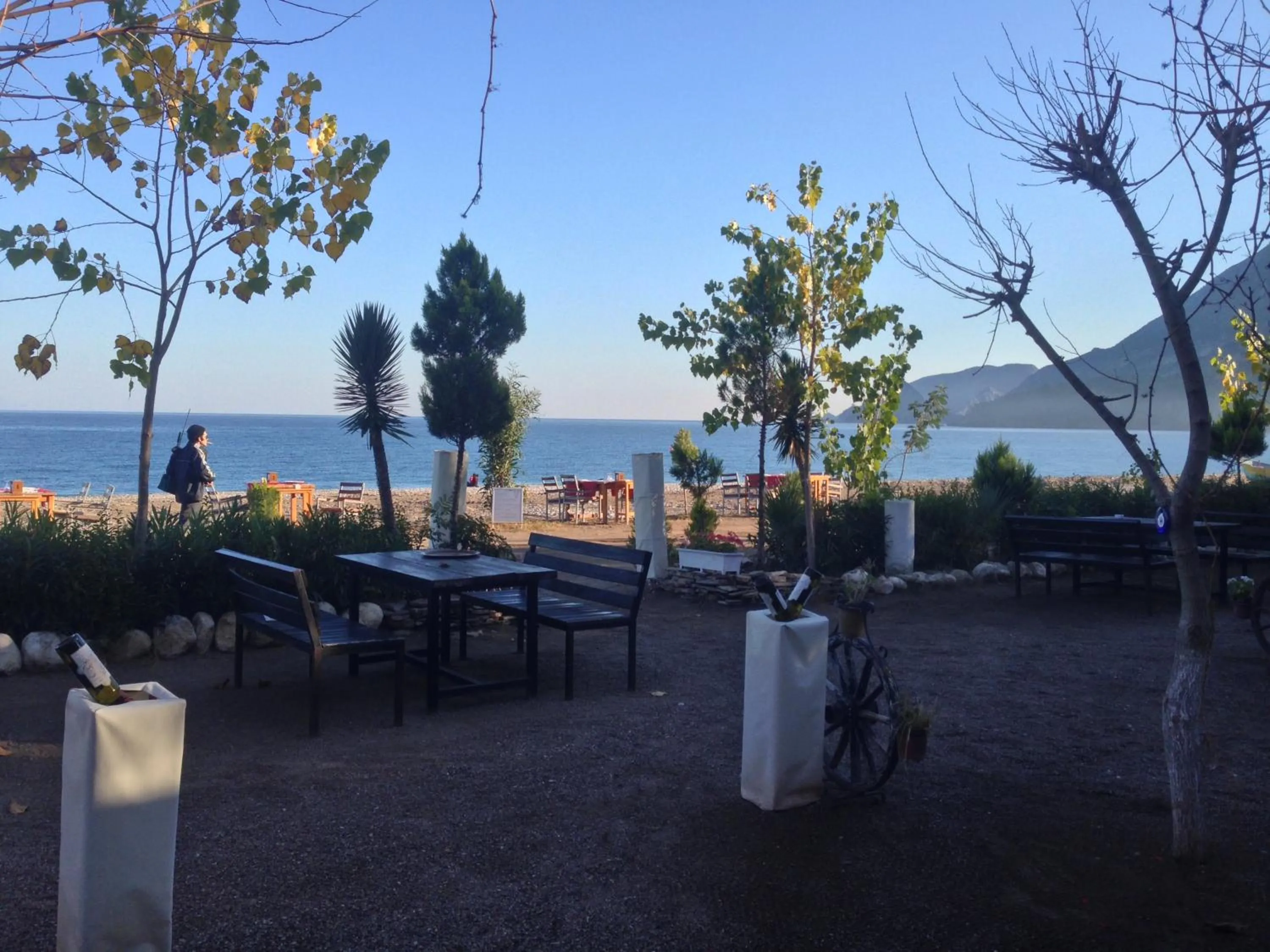 Restaurant/places to eat in Kutle Hotel