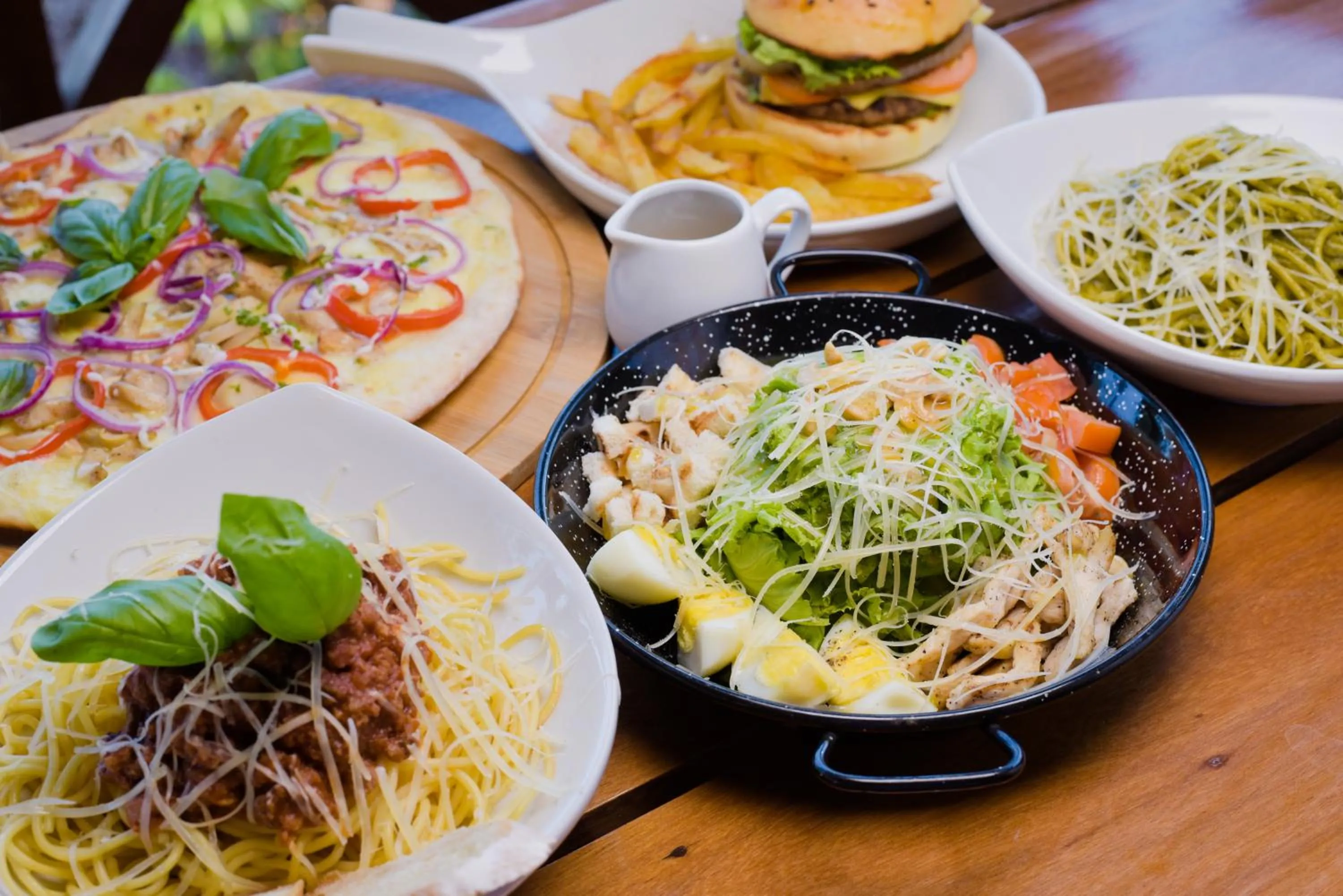 Food and drinks in RC Villas and Resorts