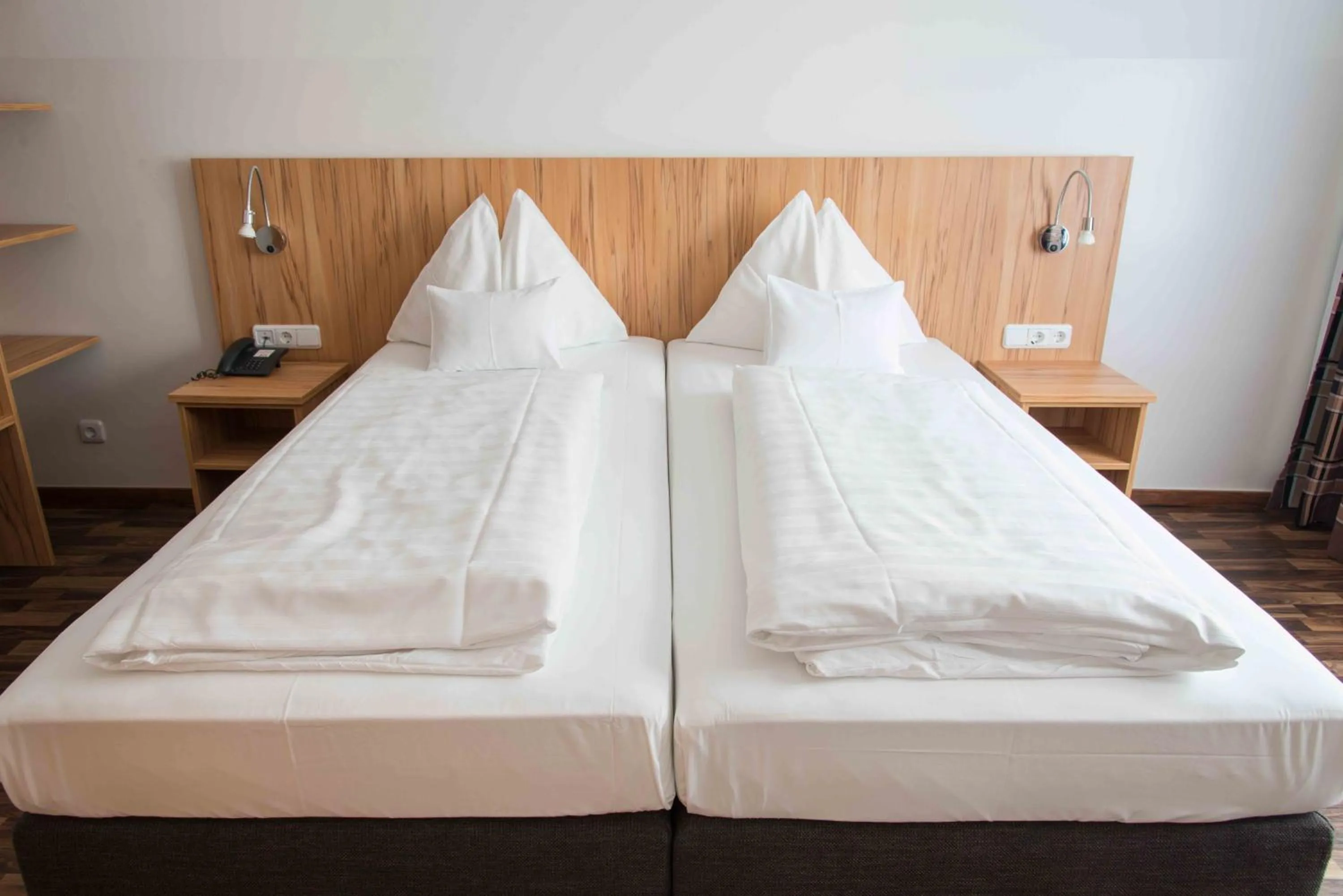 Photo of the whole room, Bed in Pension Dr. Geissler