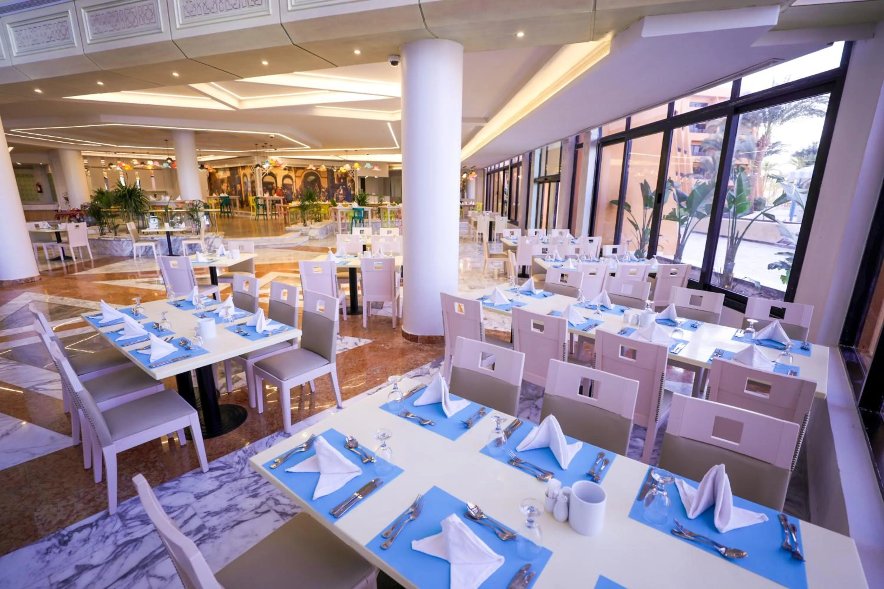 Restaurant/places to eat in Calimera Blend Paradise