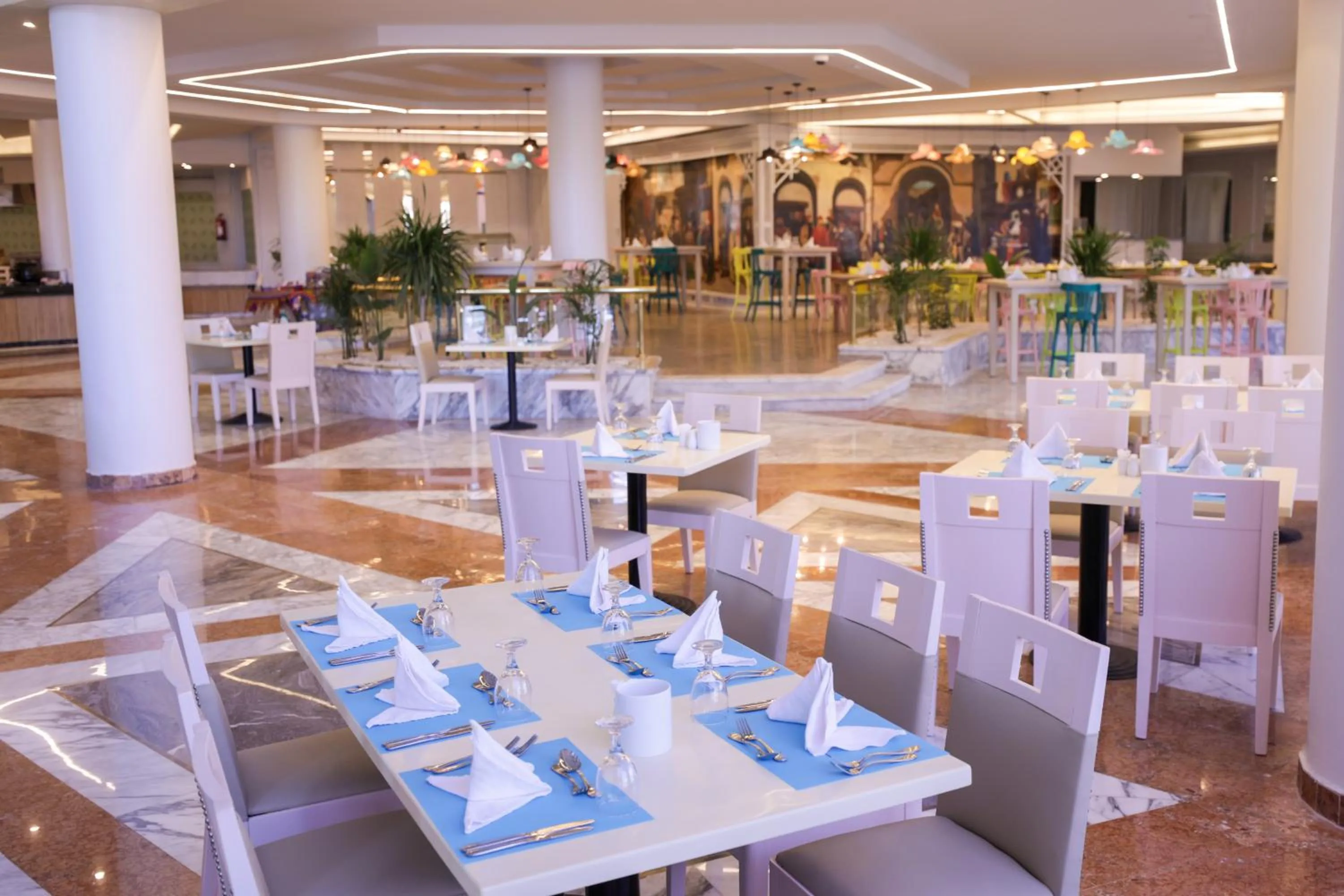 Restaurant/places to eat in Calimera Blend Paradise