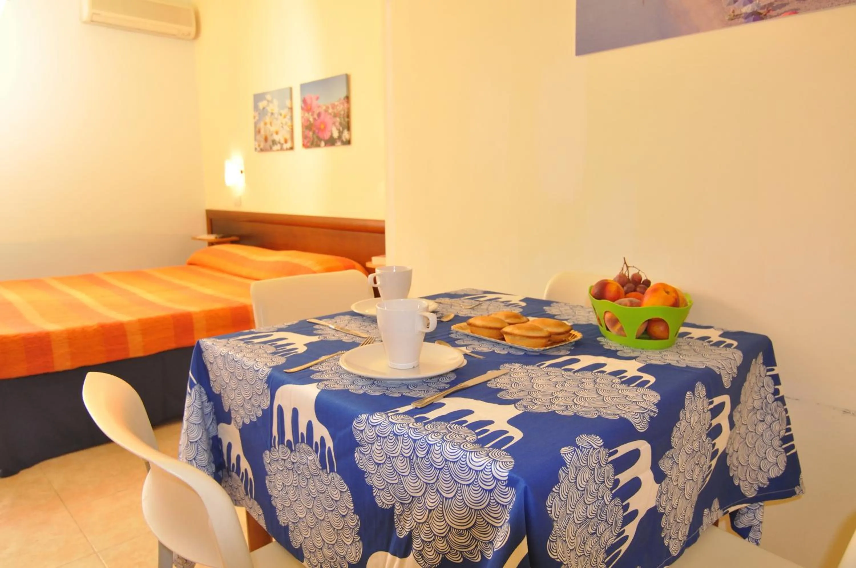Dining area, Bed in Residence Oasi Salento