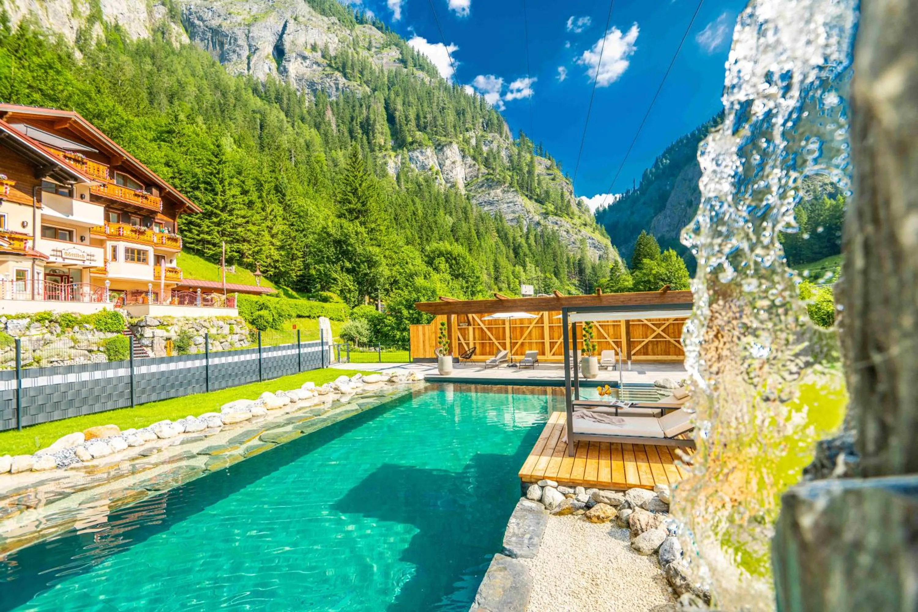 Swimming pool in Hotel-Restaurant Burgblick