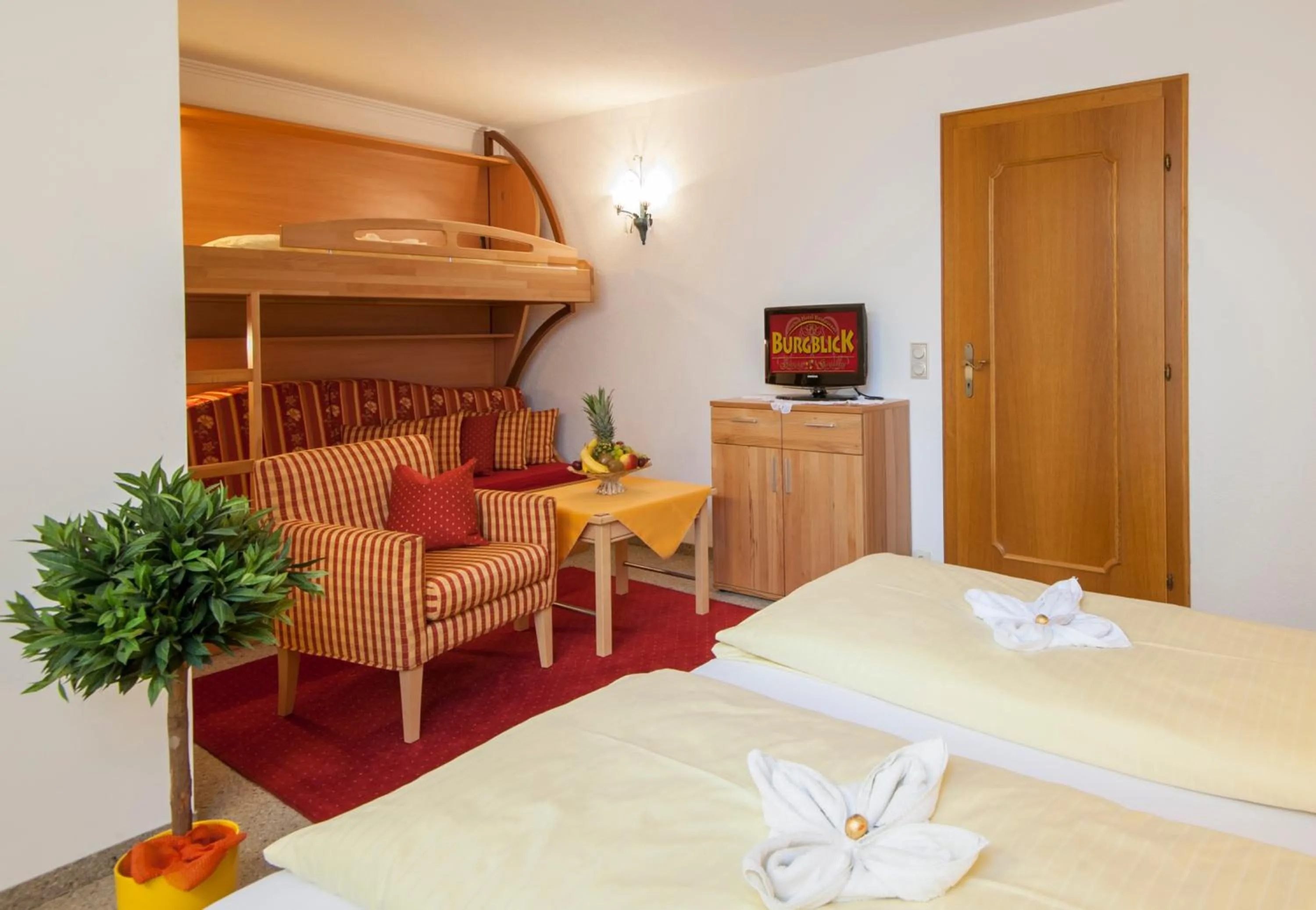 Bed in Hotel-Restaurant Burgblick