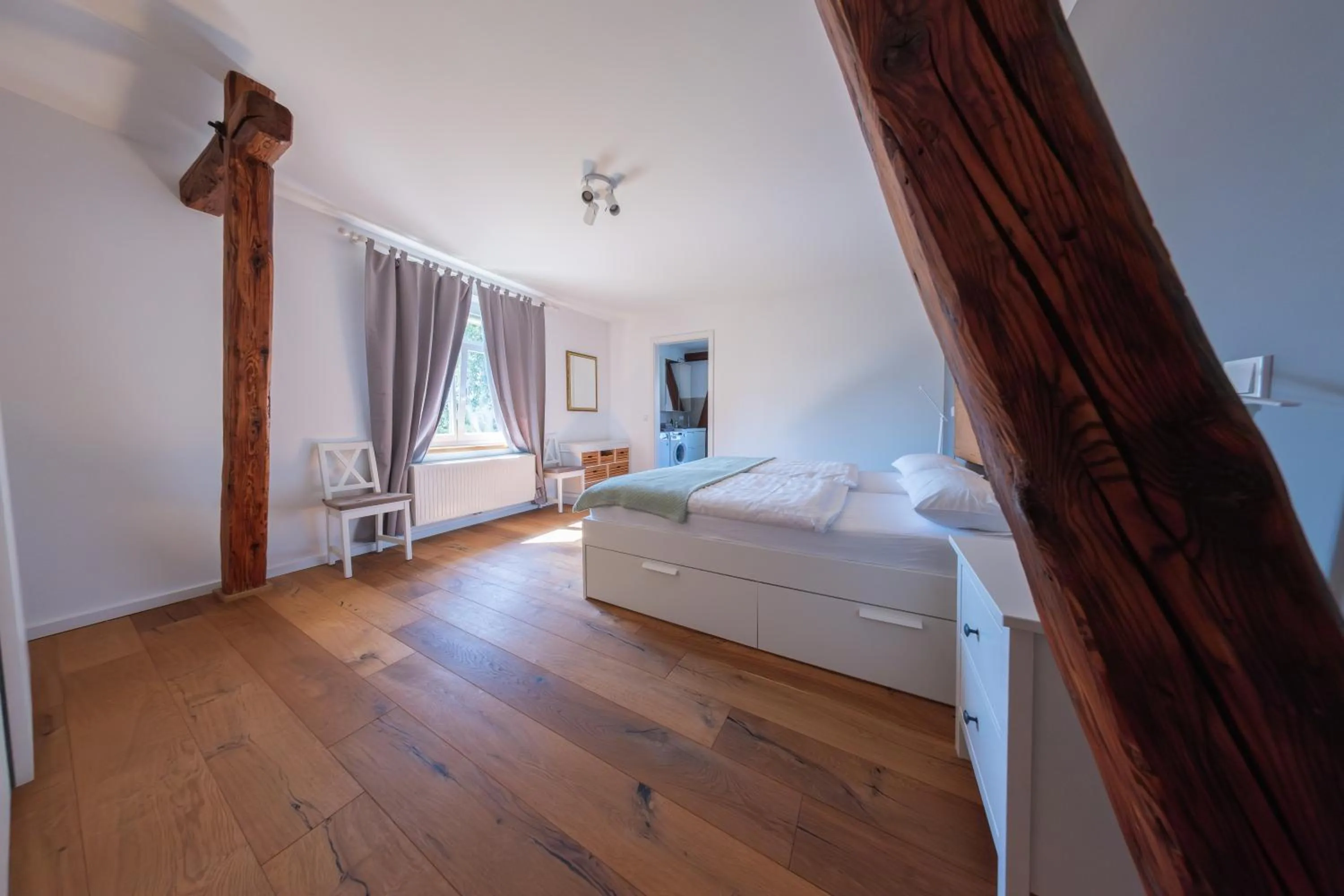 Photo of the whole room, Bed in Herberge Hof Armada