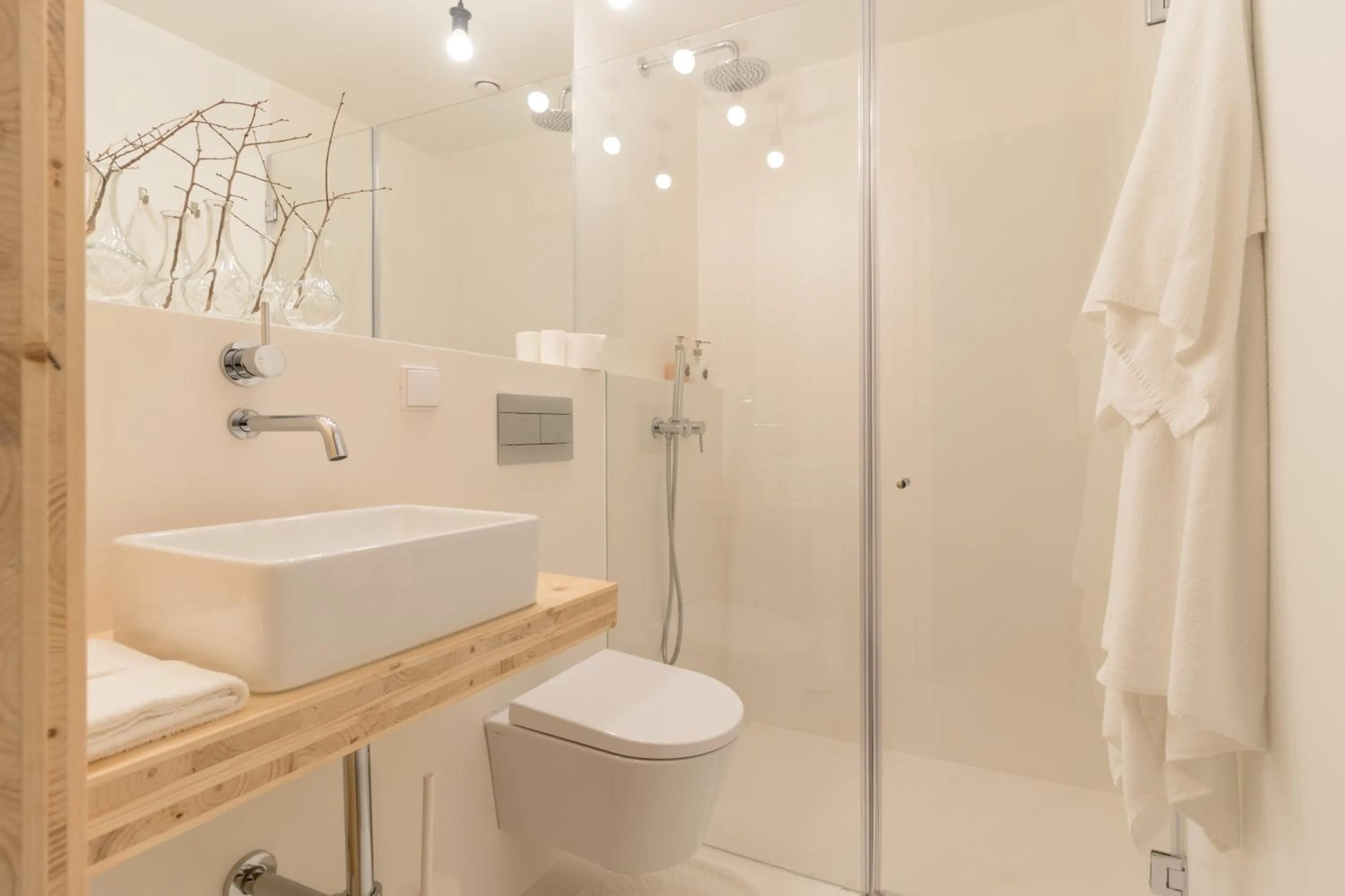 Toilet in CAMBEIROS - Guest House