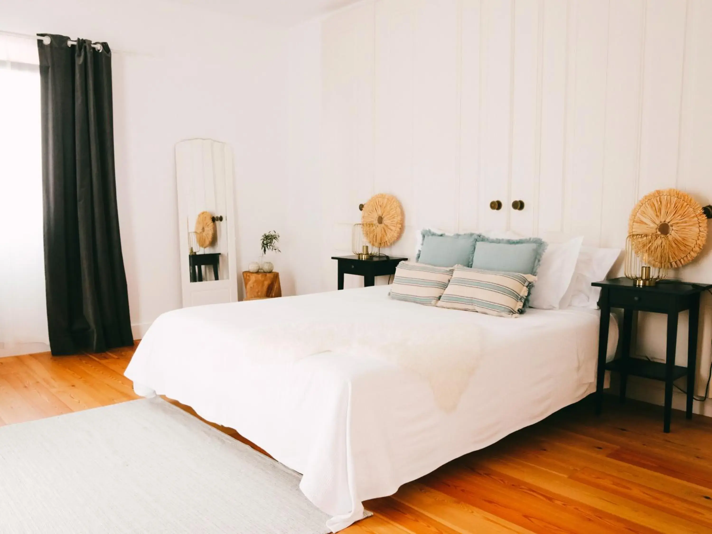 Double Room with Living Room in CAMBEIROS - Guest House Double Room with Living Room in CAMBEIROS - Guest House